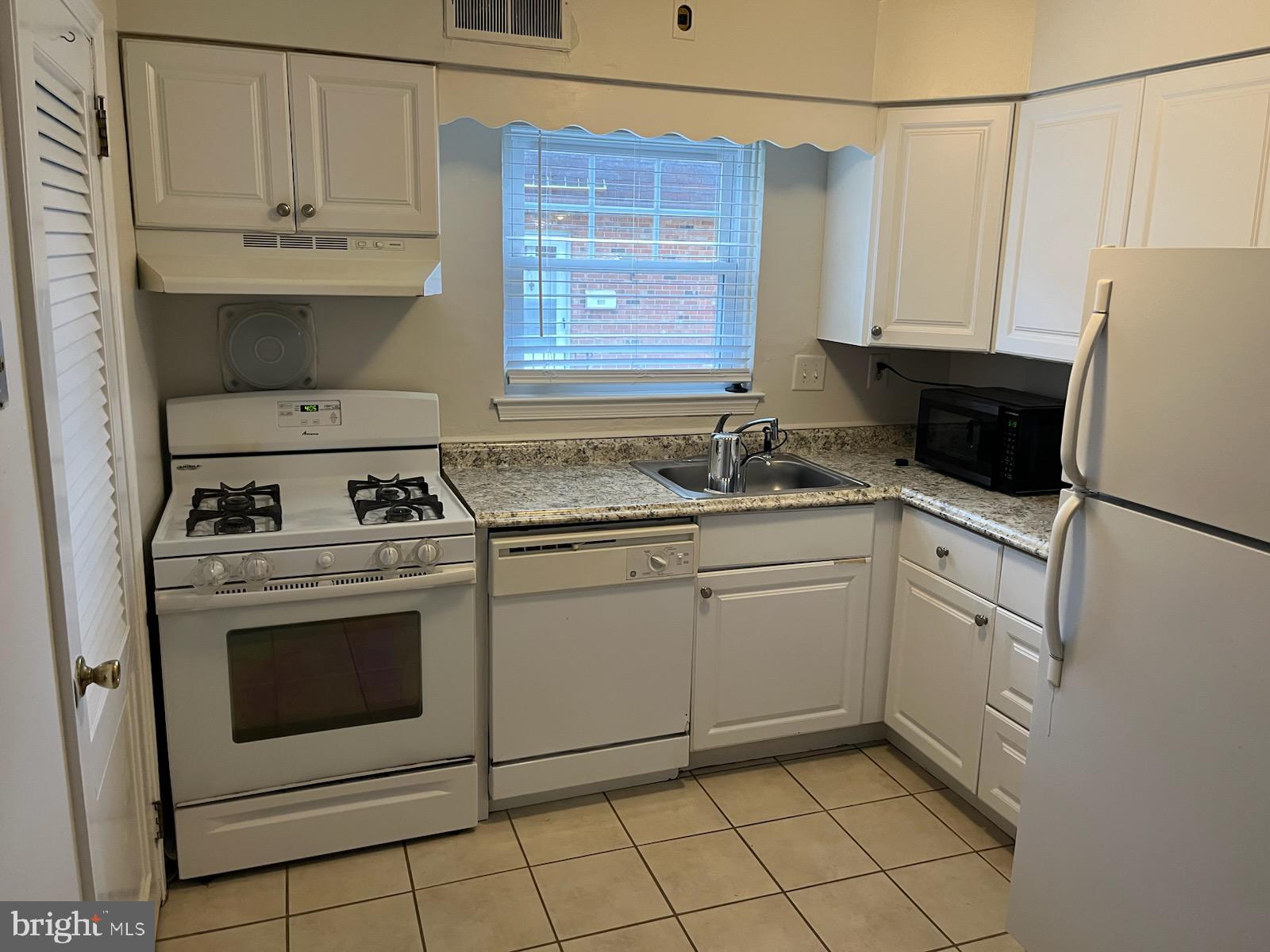 ORELAND - Residential Lease