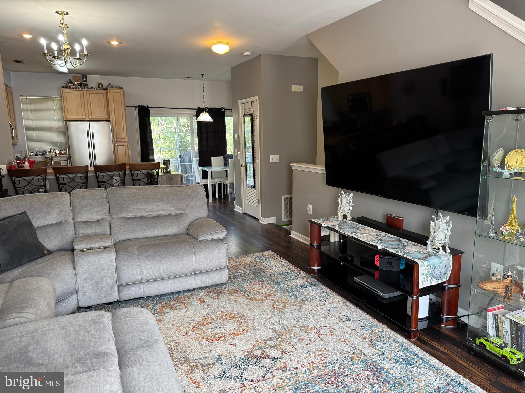23151 BLACKTHORN SQUARE