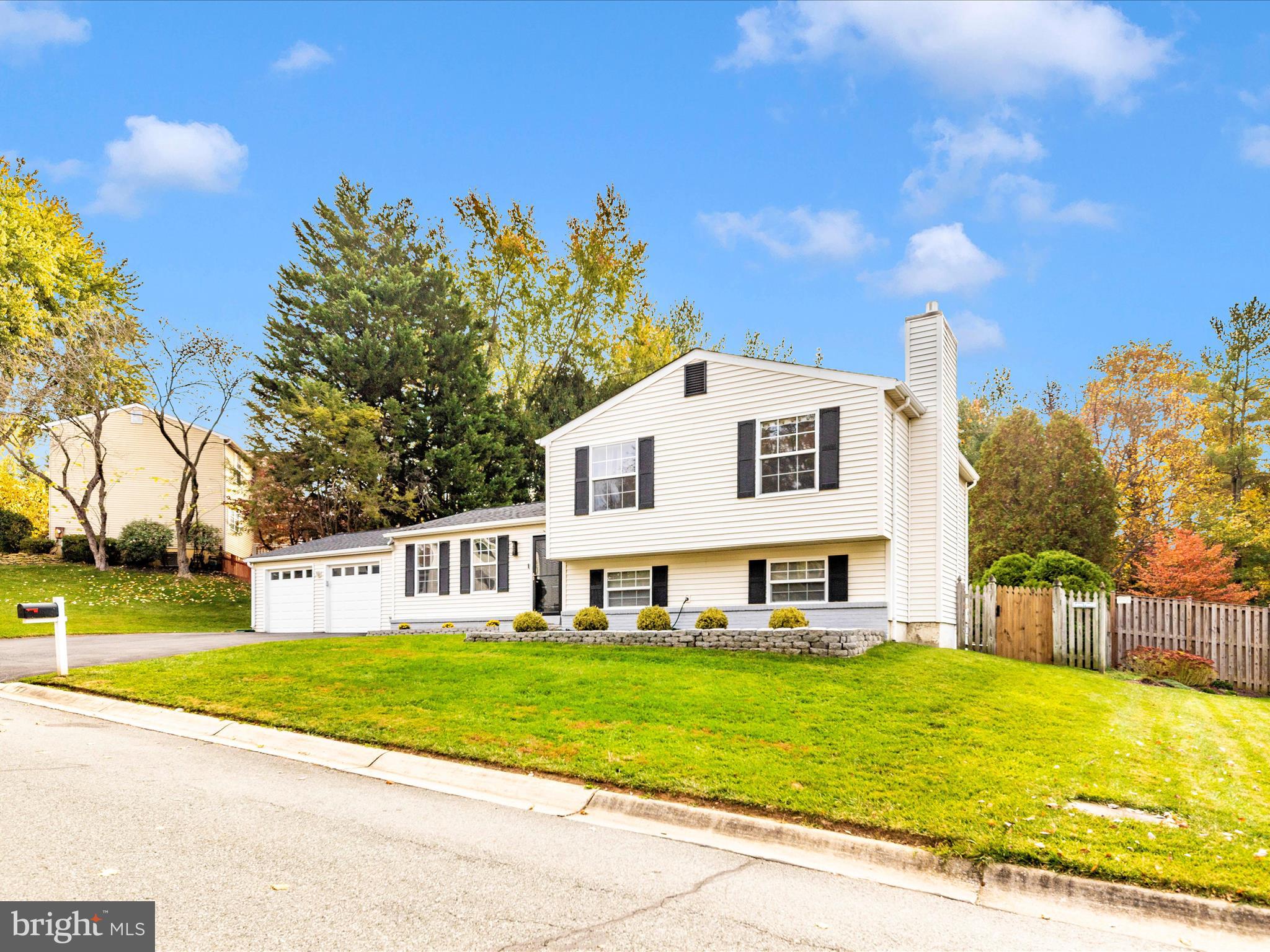 HUNTERS WOODS - Residential