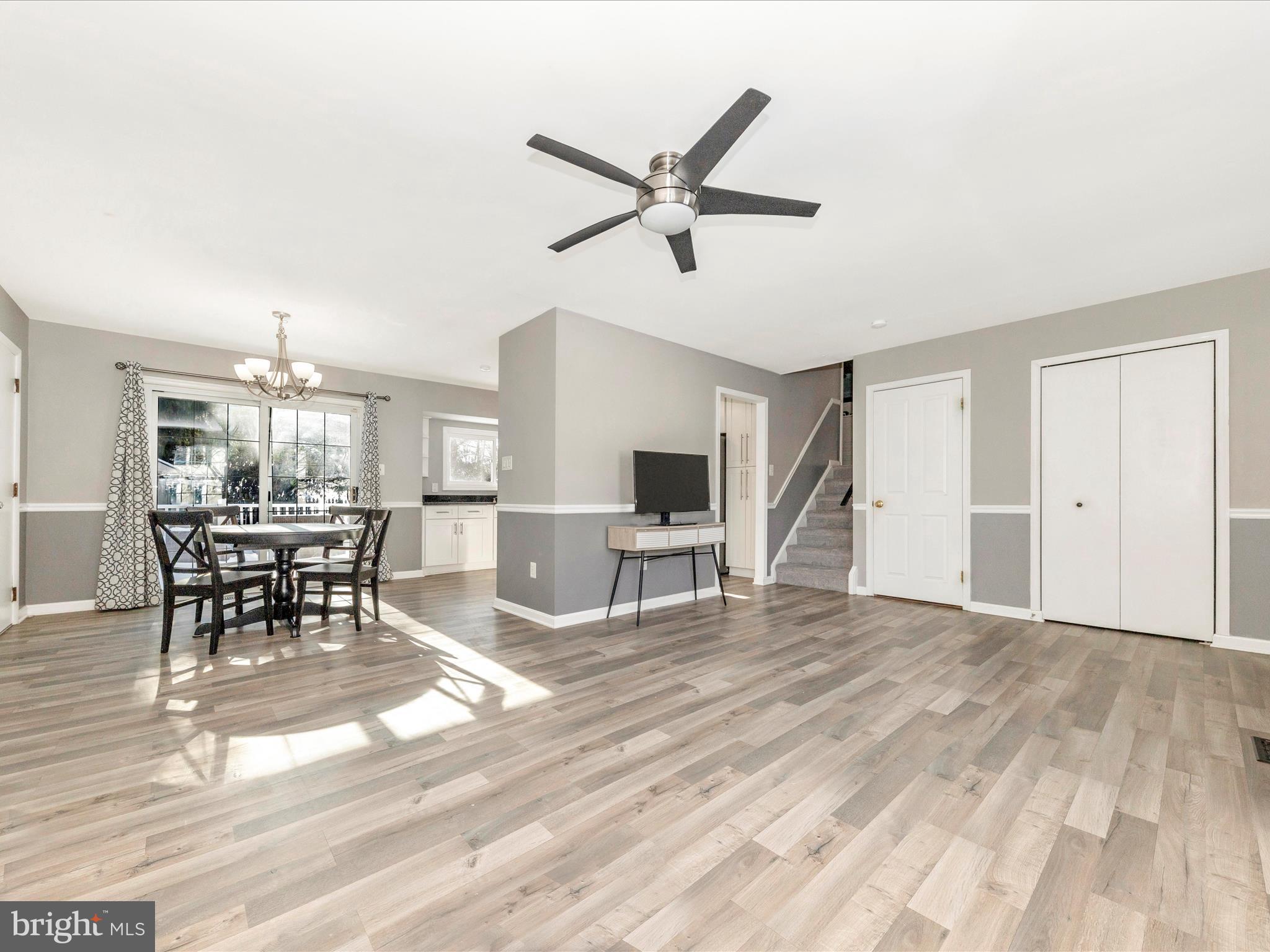 HUNTERS WOODS - Residential