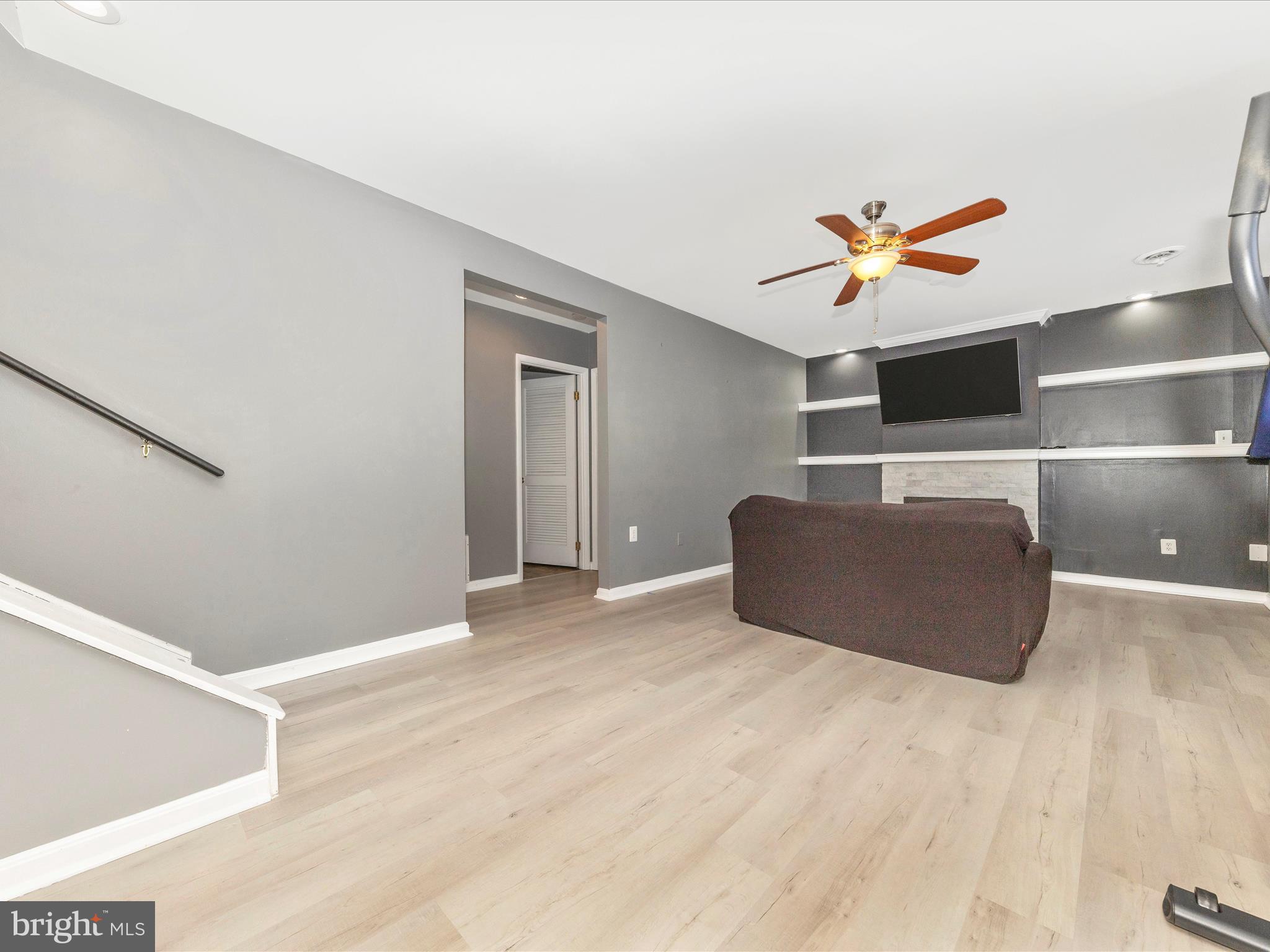 HUNTERS WOODS - Residential