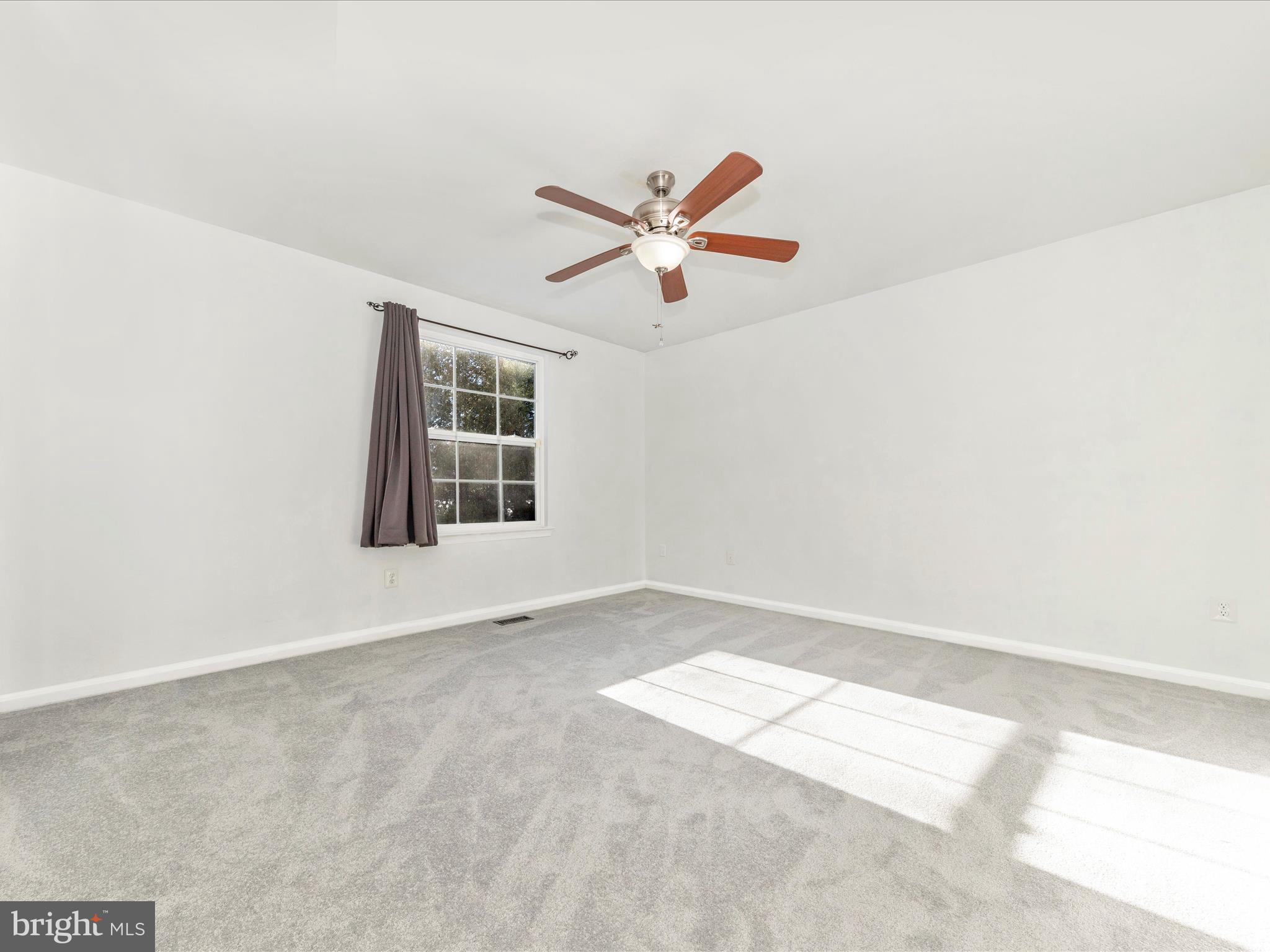 HUNTERS WOODS - Residential