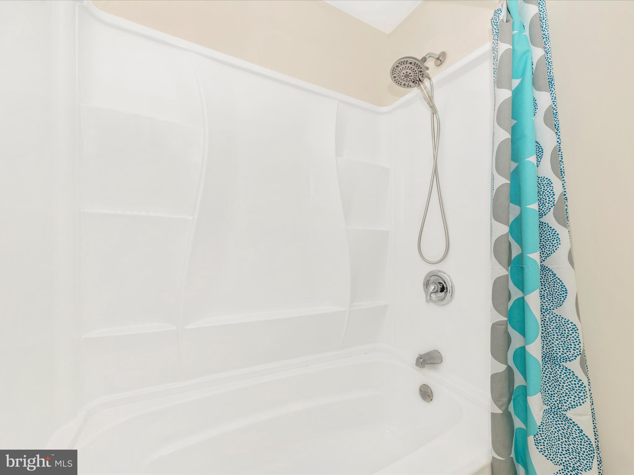 HUNTERS WOODS - Residential