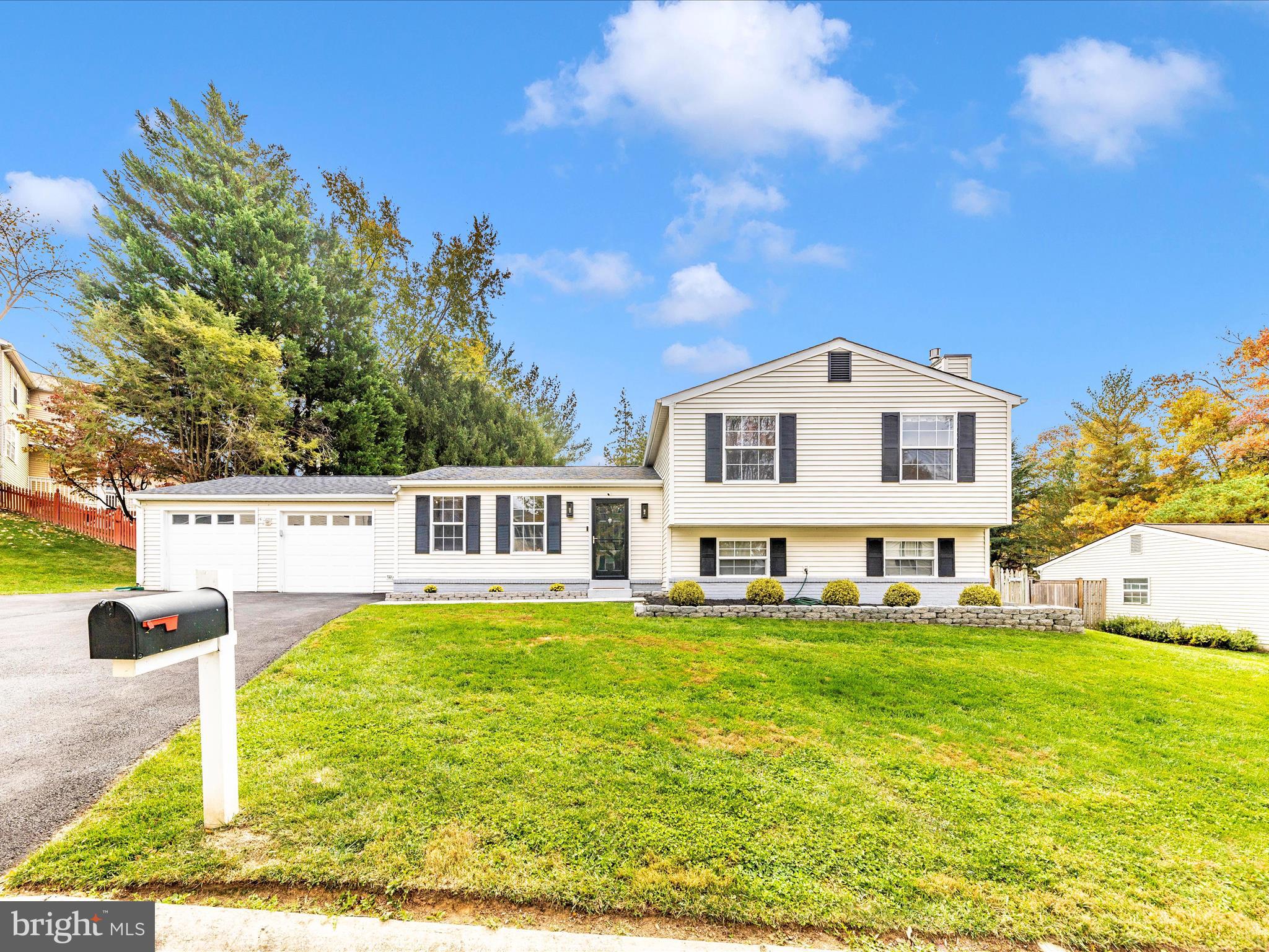 HUNTERS WOODS - Residential