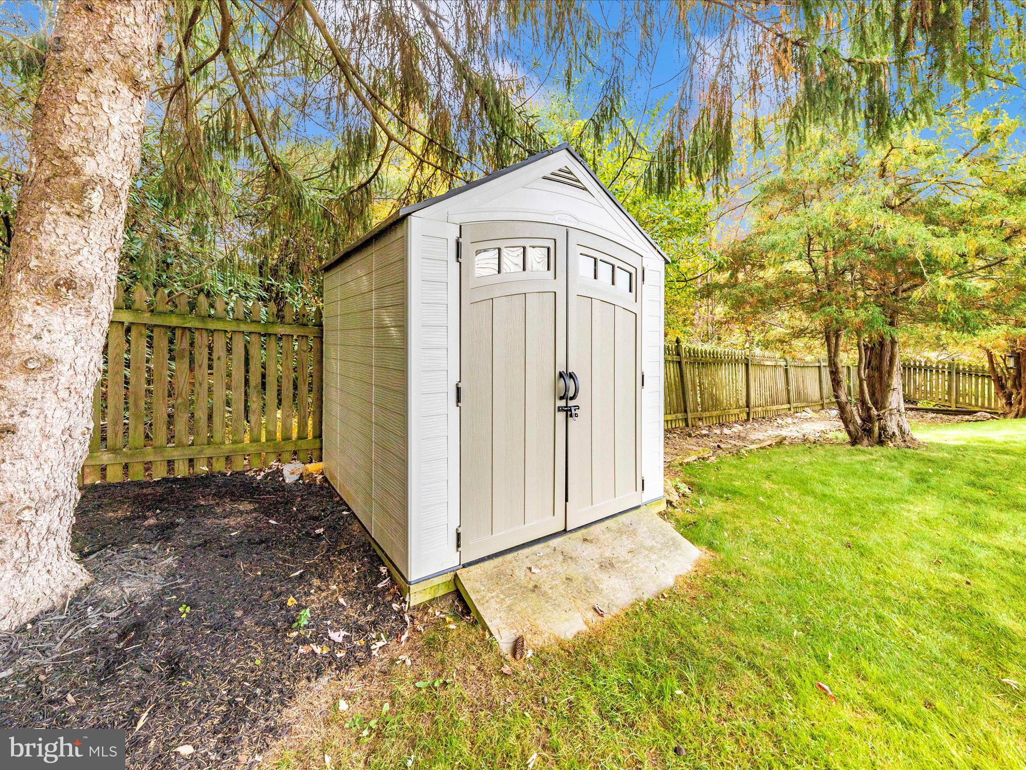 HUNTERS WOODS - Residential