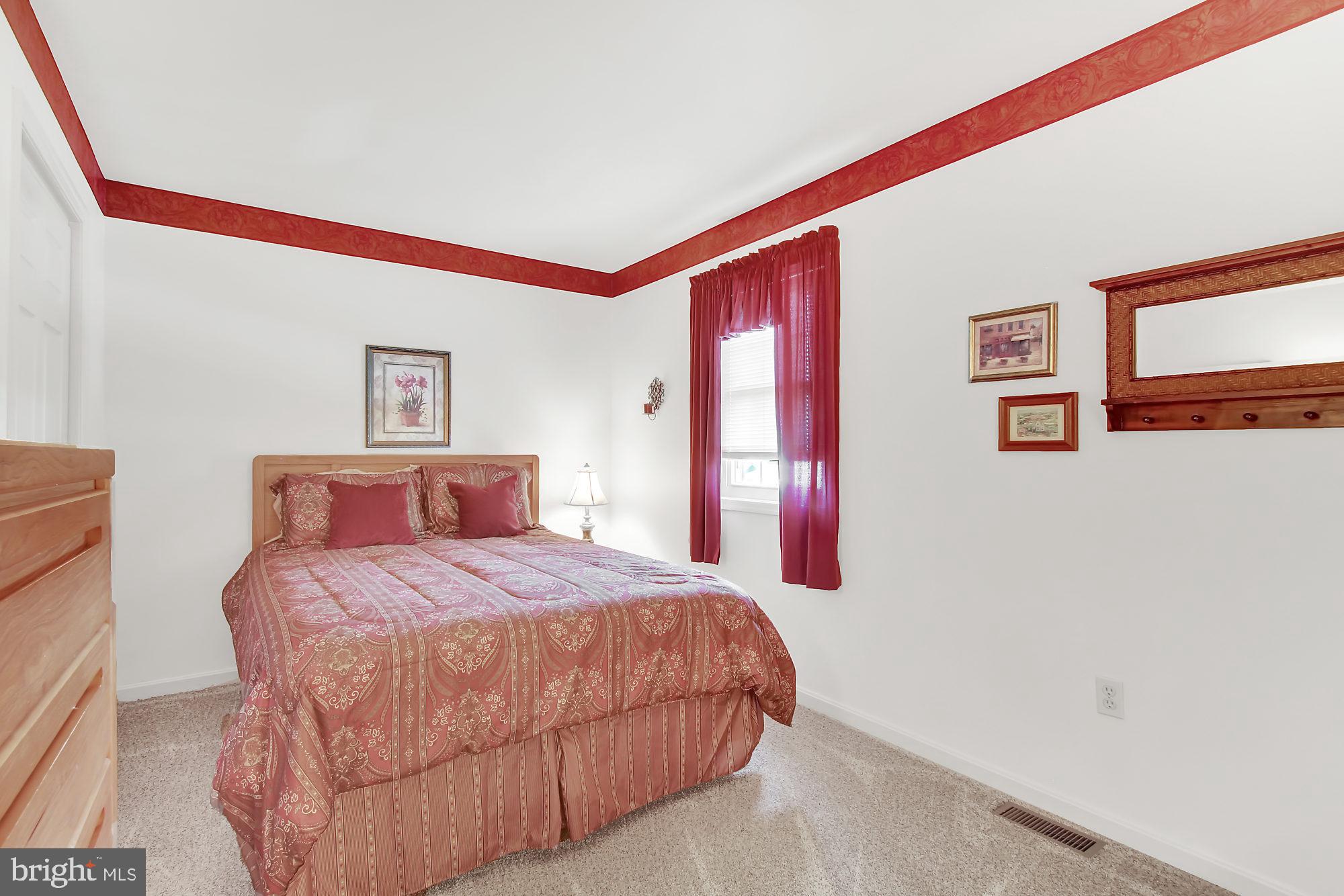 QUAIL HEIGHTS - Residential