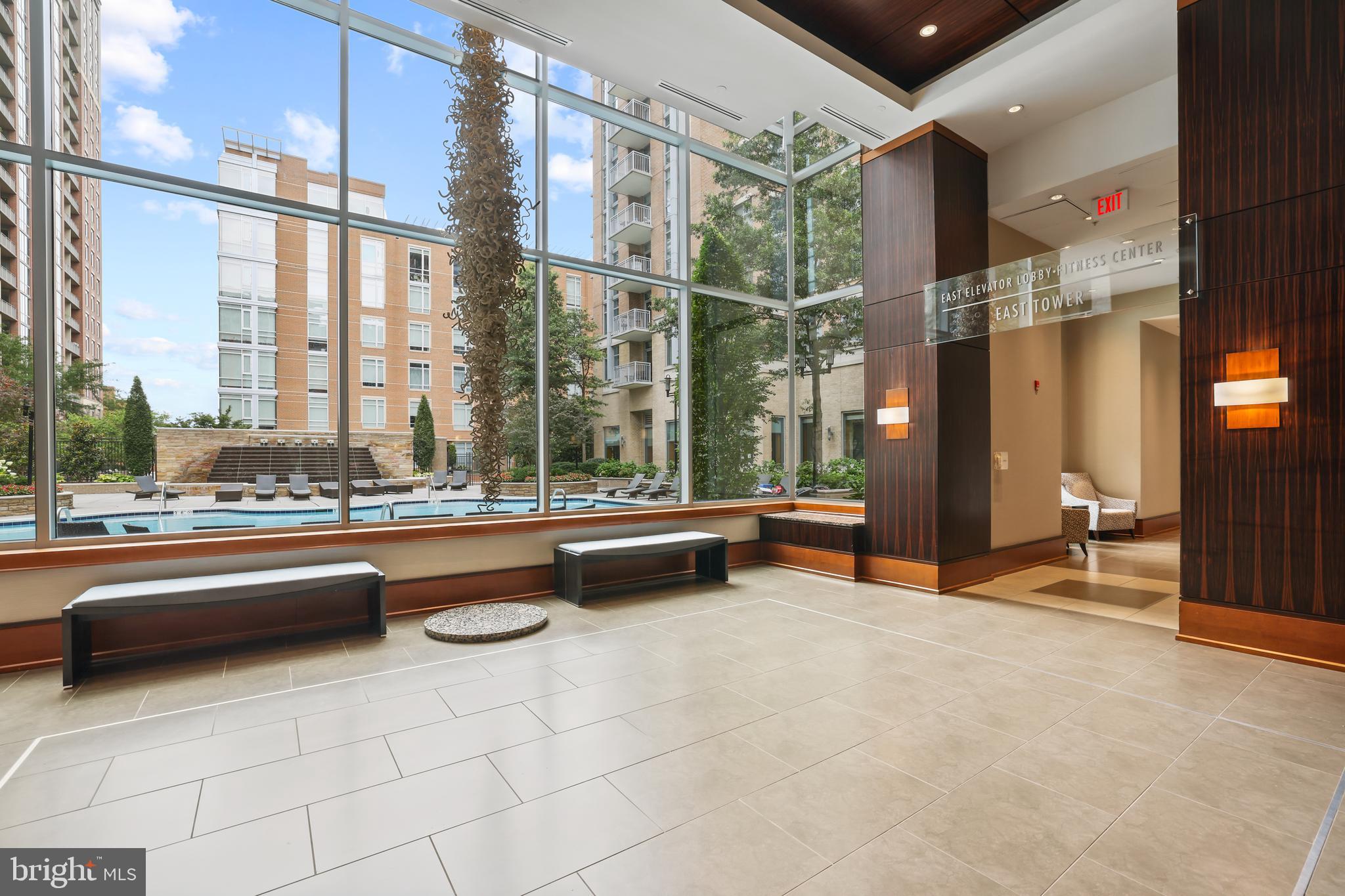 MIDTOWN AT RESTON TOWN CENTER - Residential