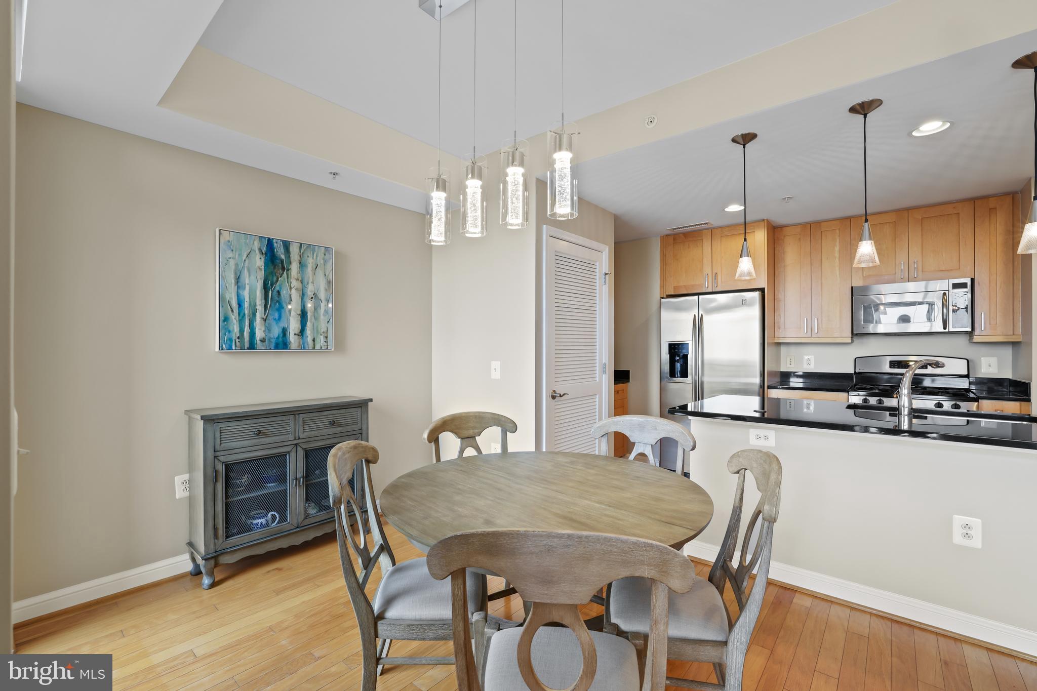 MIDTOWN AT RESTON TOWN CENTER - Residential