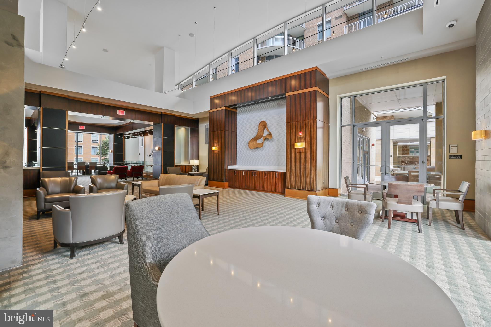 MIDTOWN AT RESTON TOWN CENTER - Residential