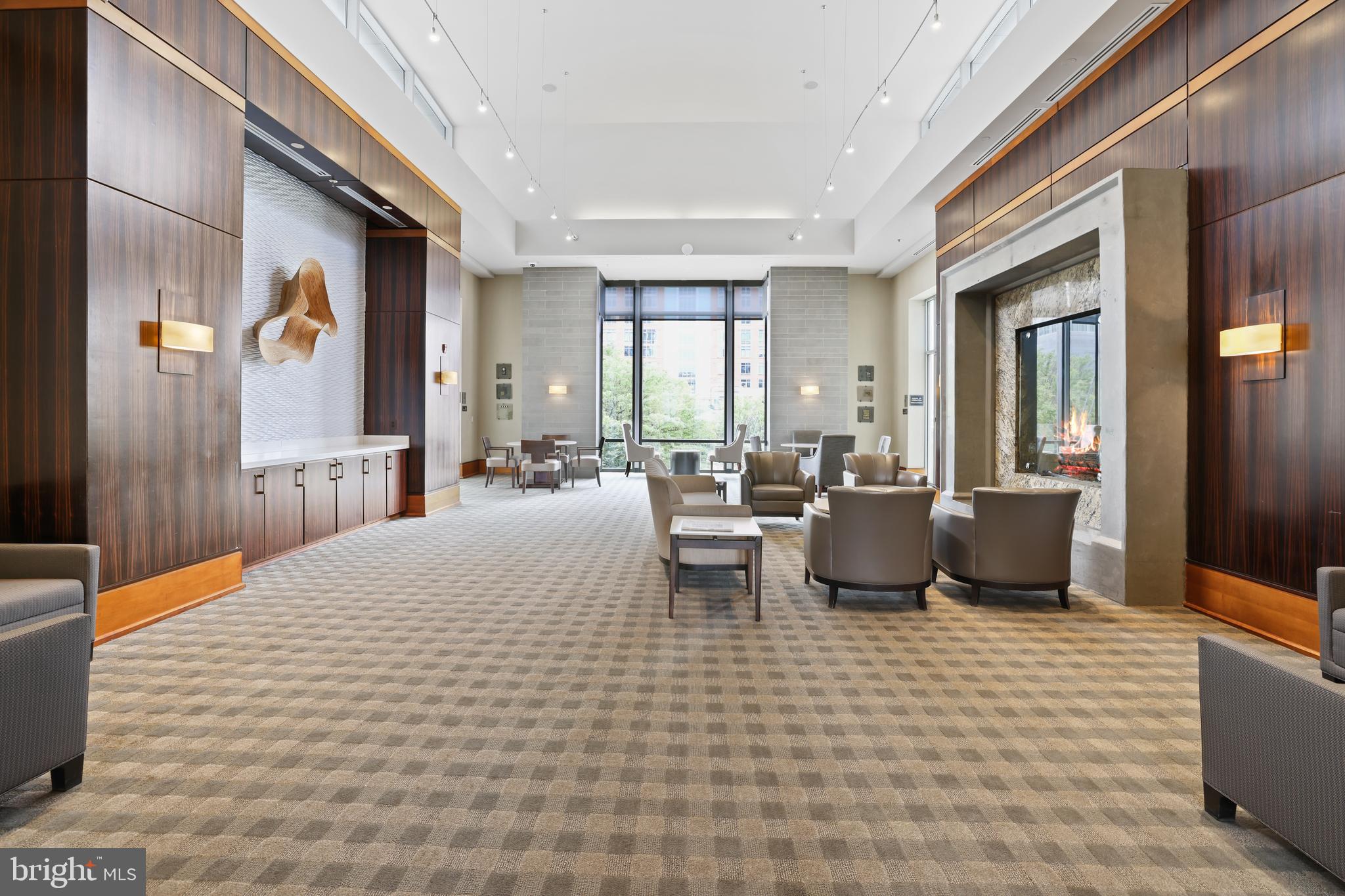 MIDTOWN AT RESTON TOWN CENTER - Residential