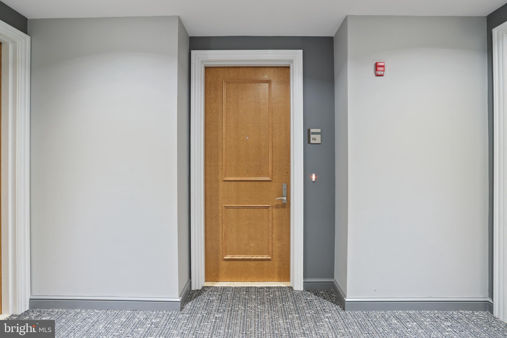 MIDTOWN AT RESTON TOWN CENTER - Residential