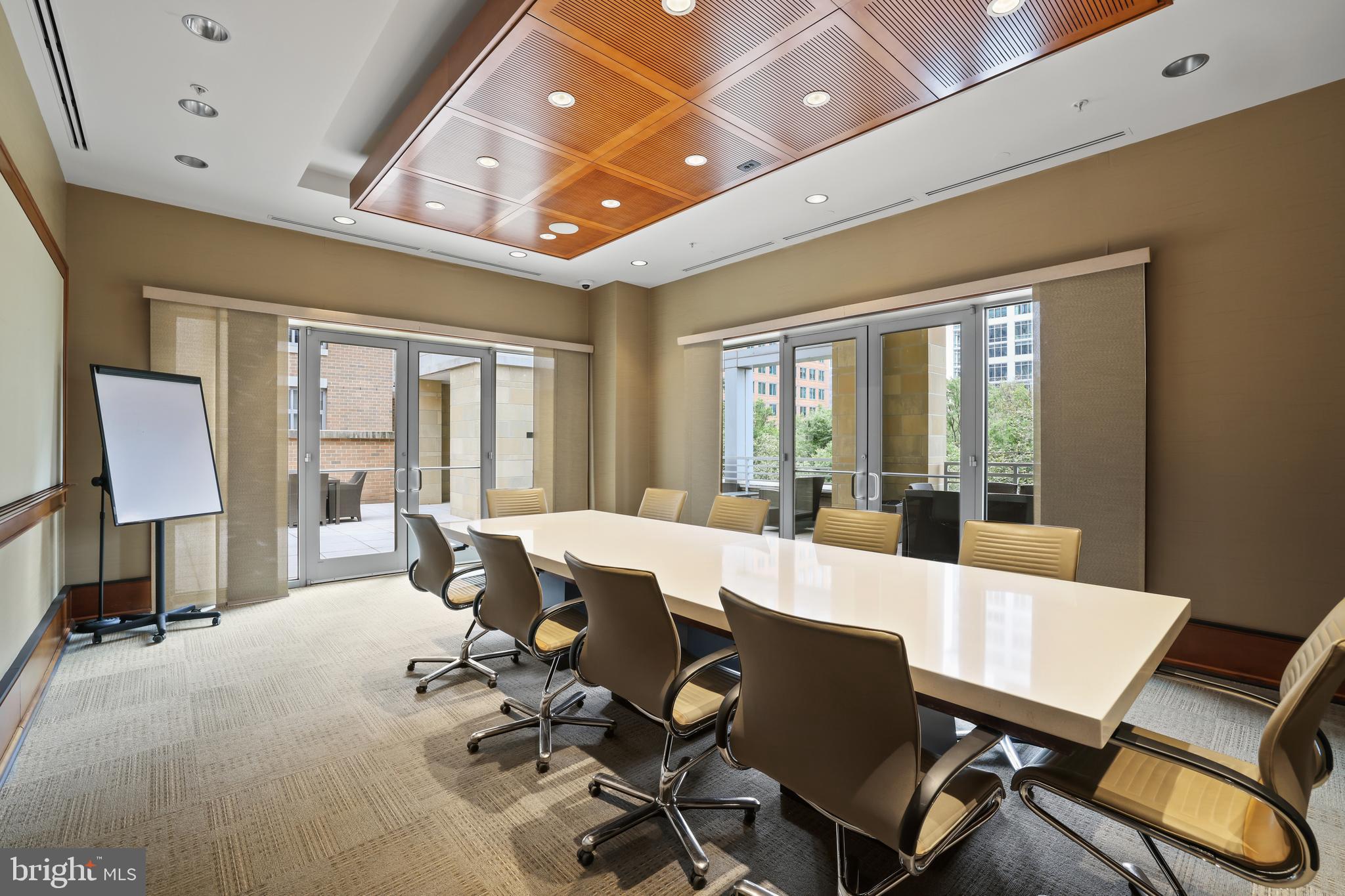 MIDTOWN AT RESTON TOWN CENTER - Residential