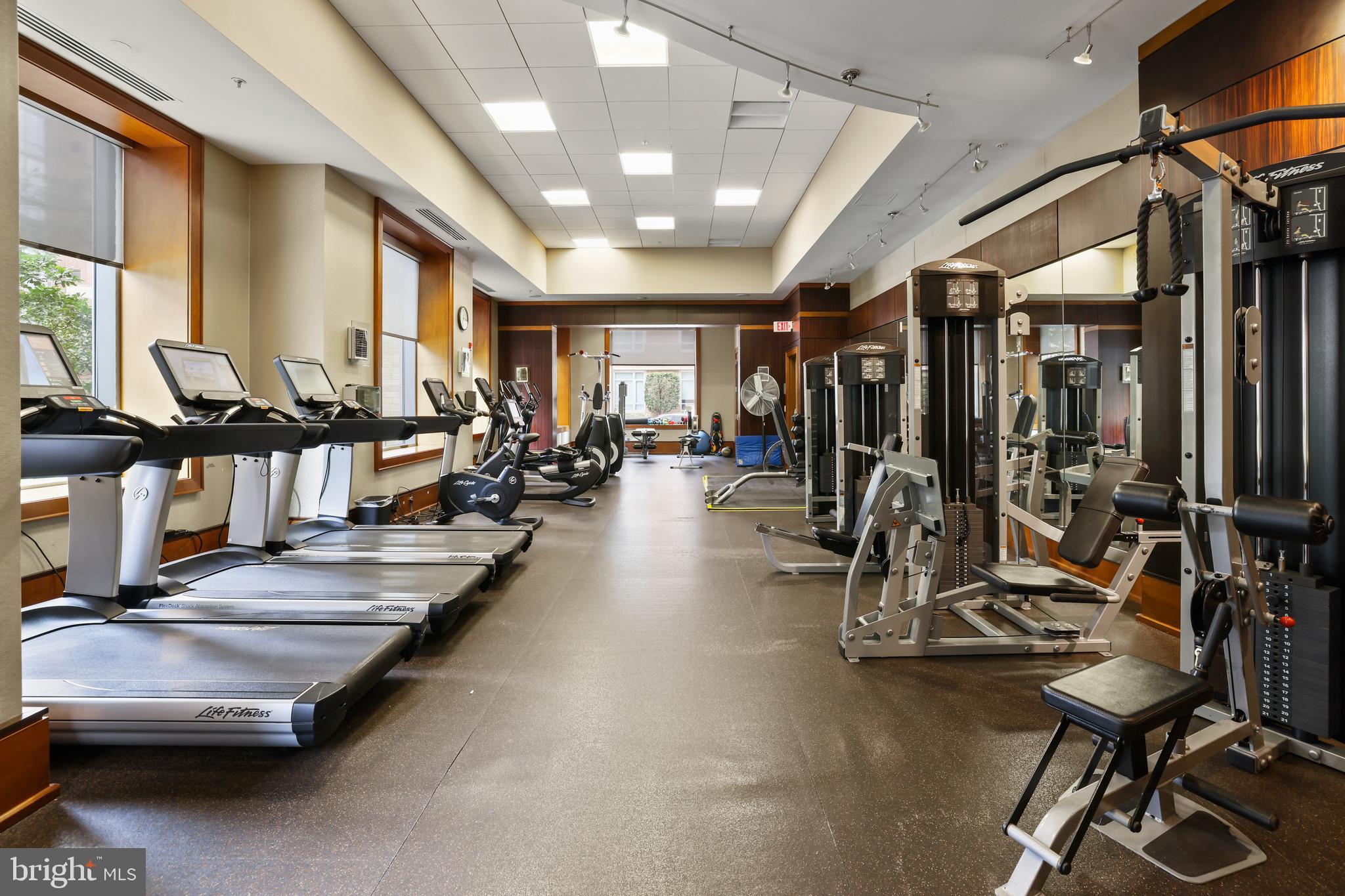 MIDTOWN AT RESTON TOWN CENTER - Residential