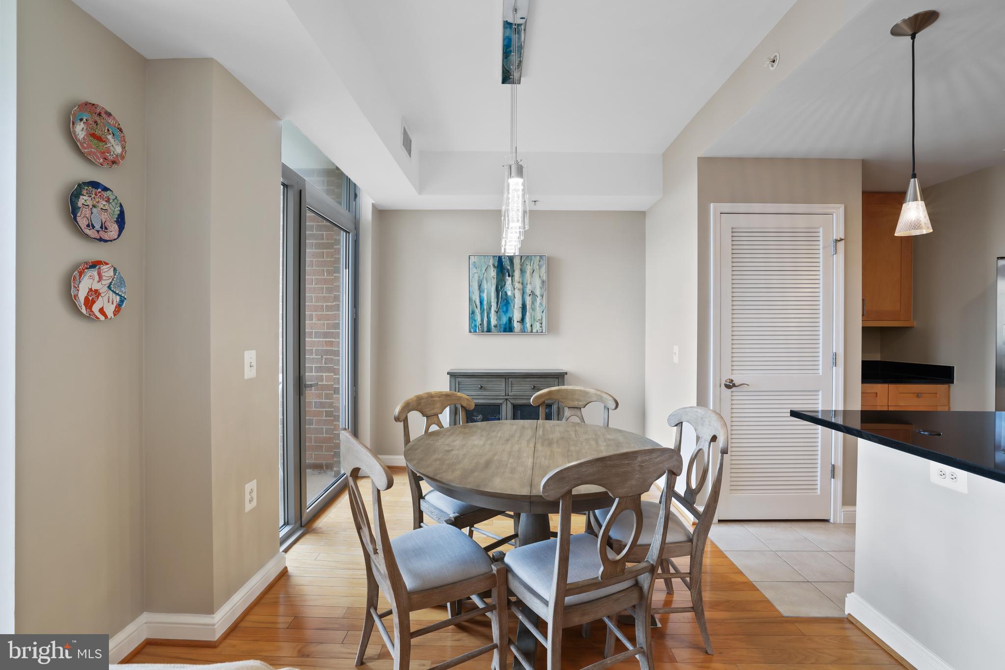 MIDTOWN AT RESTON TOWN CENTER - Residential