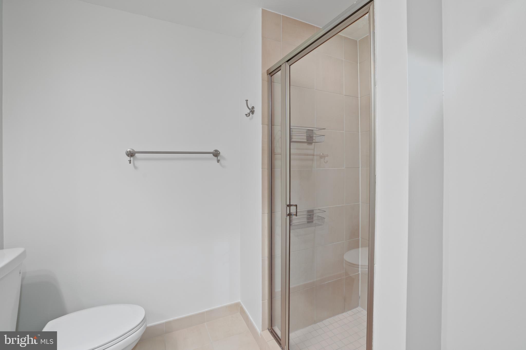 MIDTOWN AT RESTON TOWN CENTER - Residential