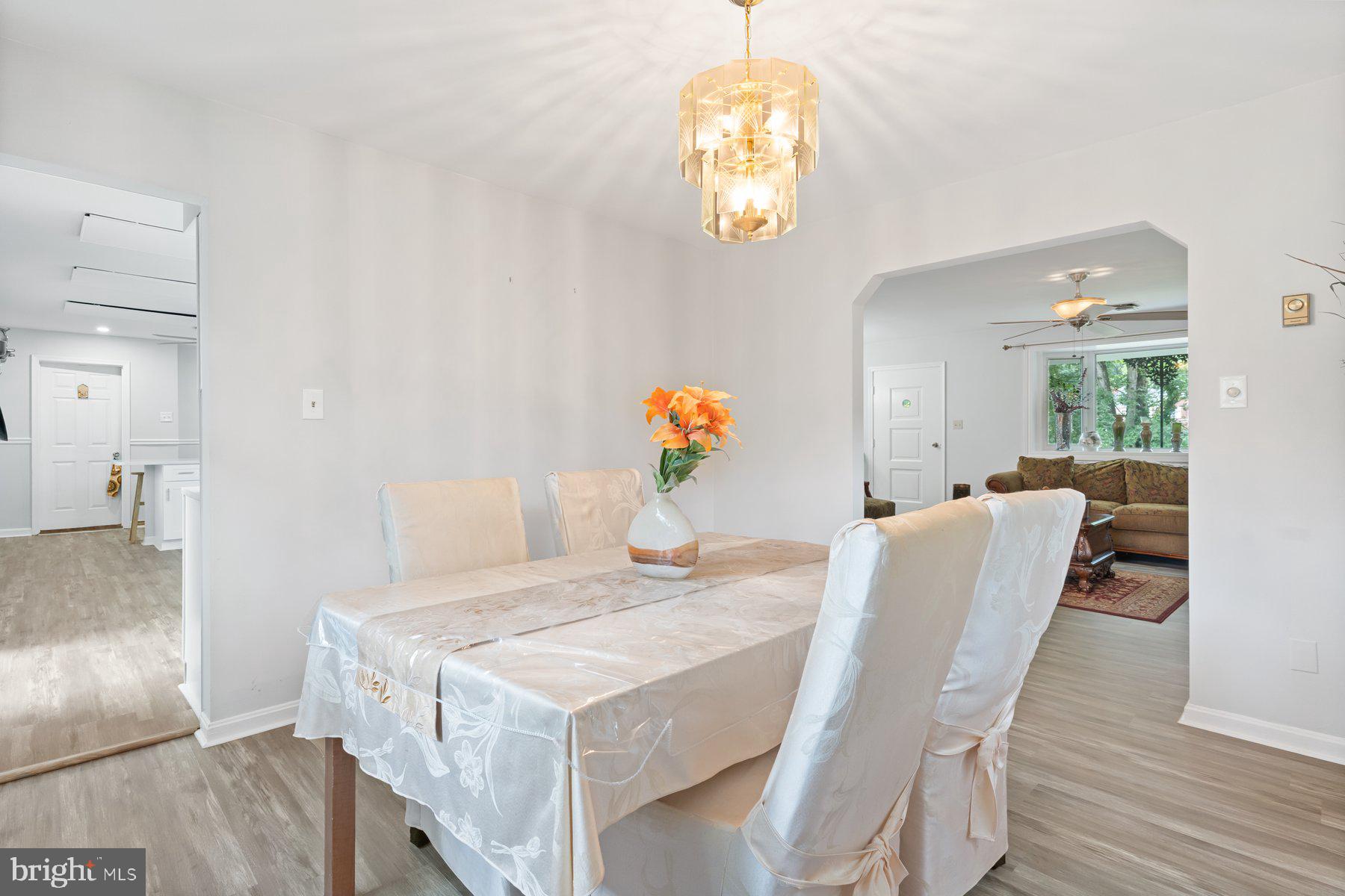 YORKSHIRE VILLAGE - Residential