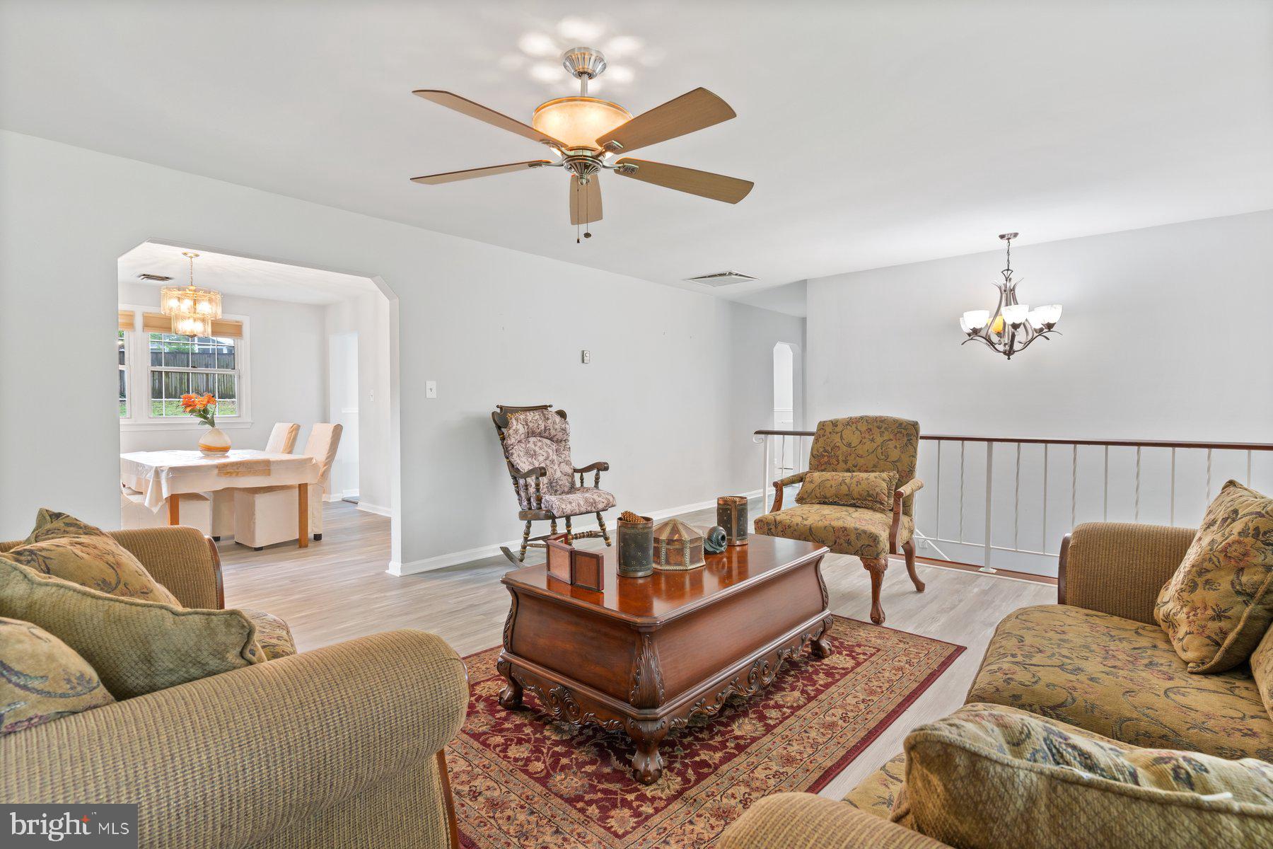 YORKSHIRE VILLAGE - Residential