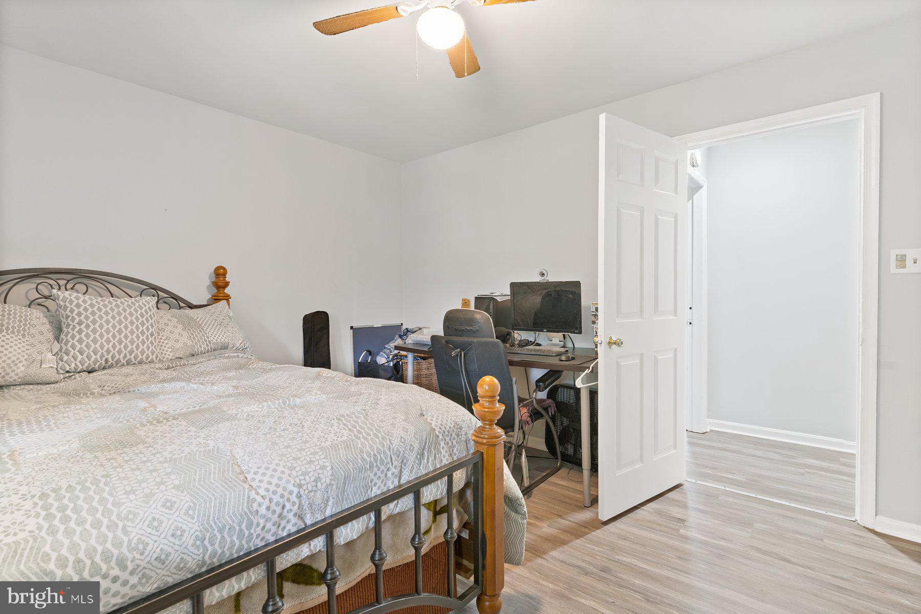 YORKSHIRE VILLAGE - Residential