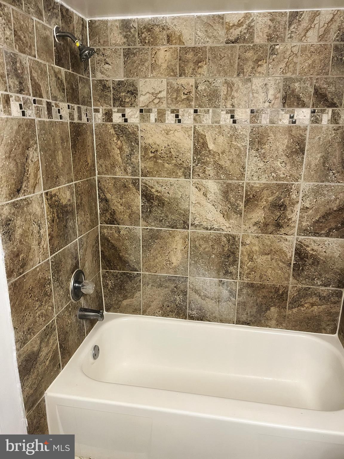 MARLOW TOWERS CONDOMINIUMS - Residential