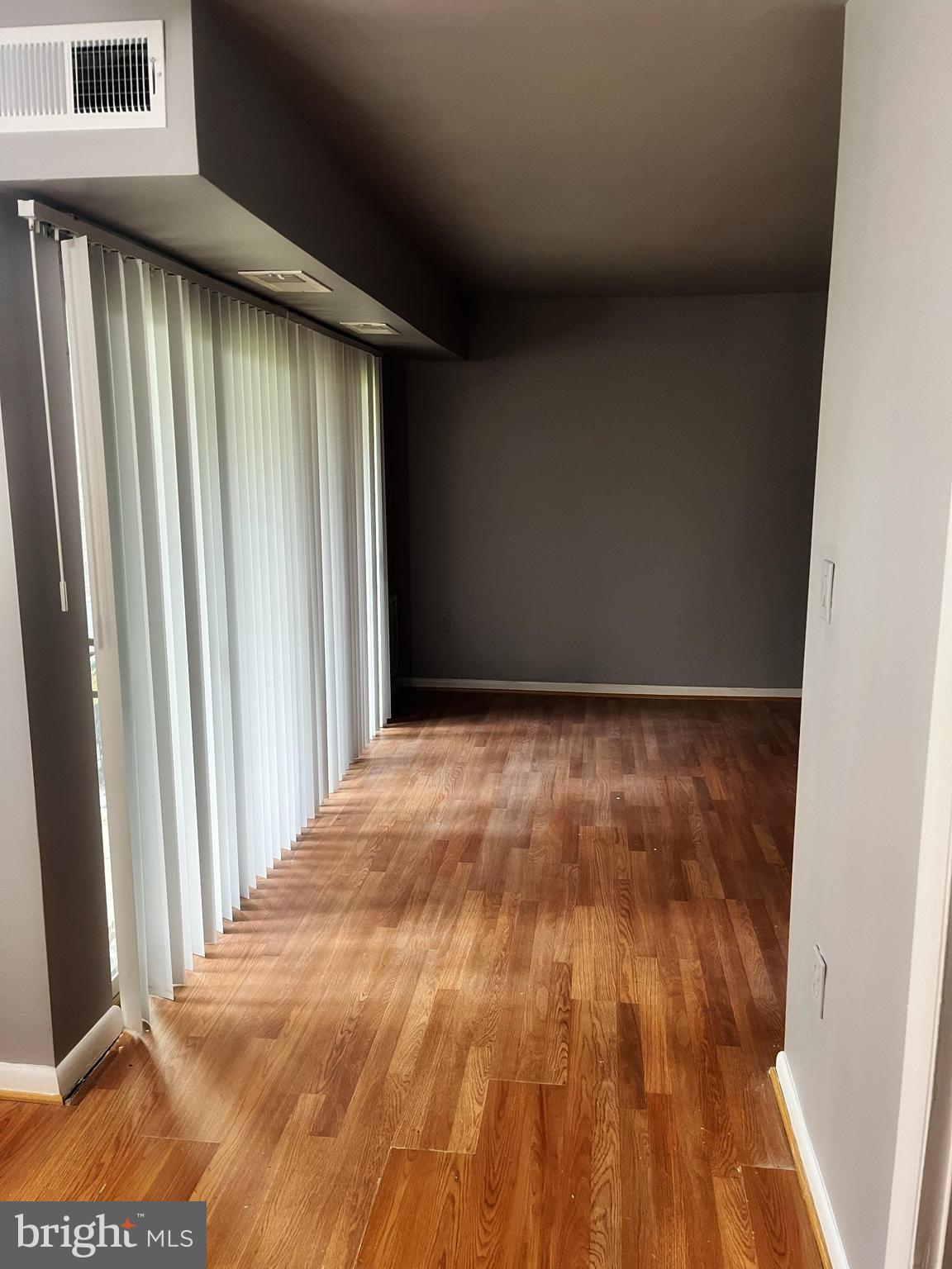 MARLOW TOWERS CONDOMINIUMS - Residential