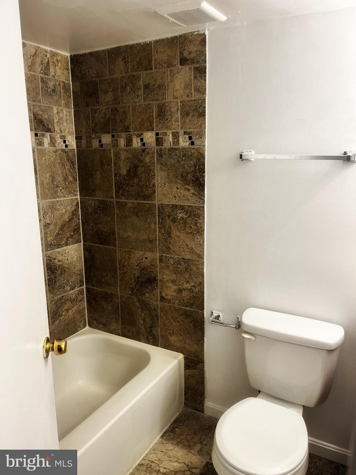 MARLOW TOWERS CONDOMINIUMS - Residential