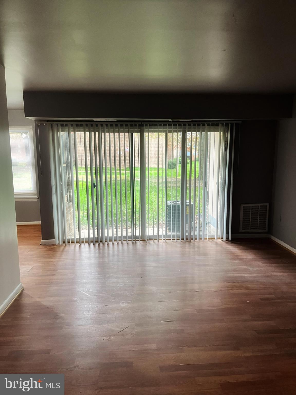 MARLOW TOWERS CONDOMINIUMS - Residential