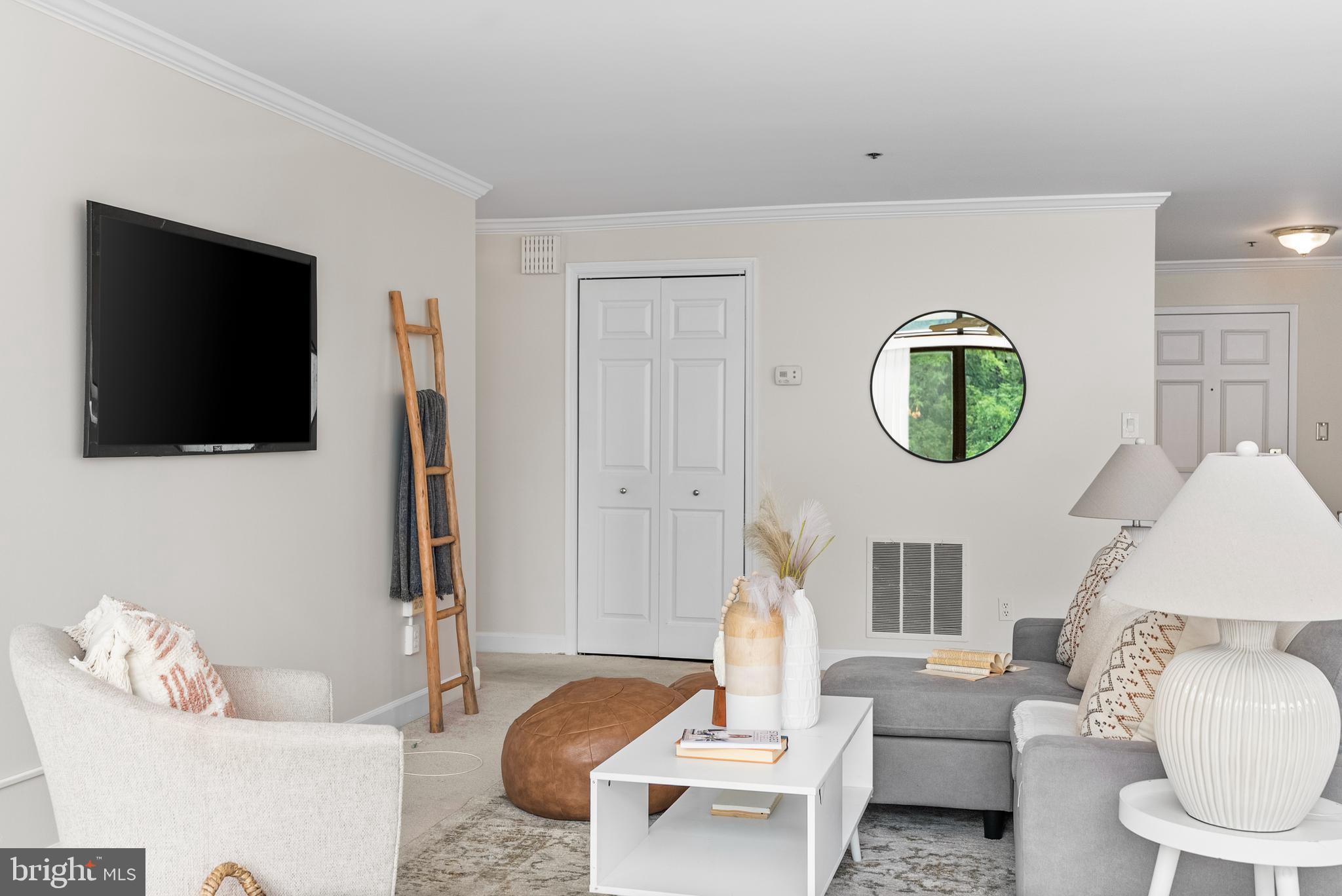 3 SOUTHERLY COURT 602