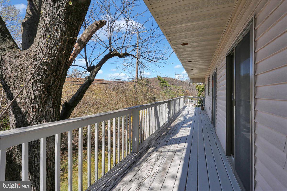 COLLEGE HILL - Residential