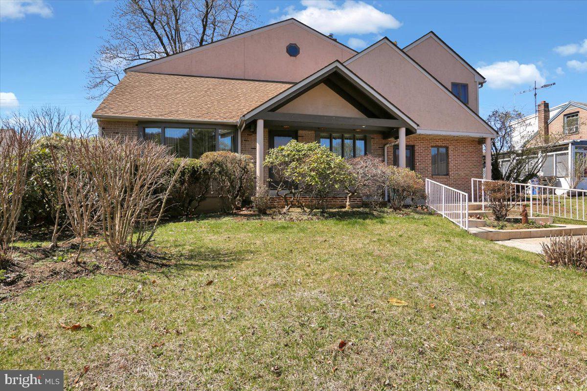 COLLEGE HILL - Residential