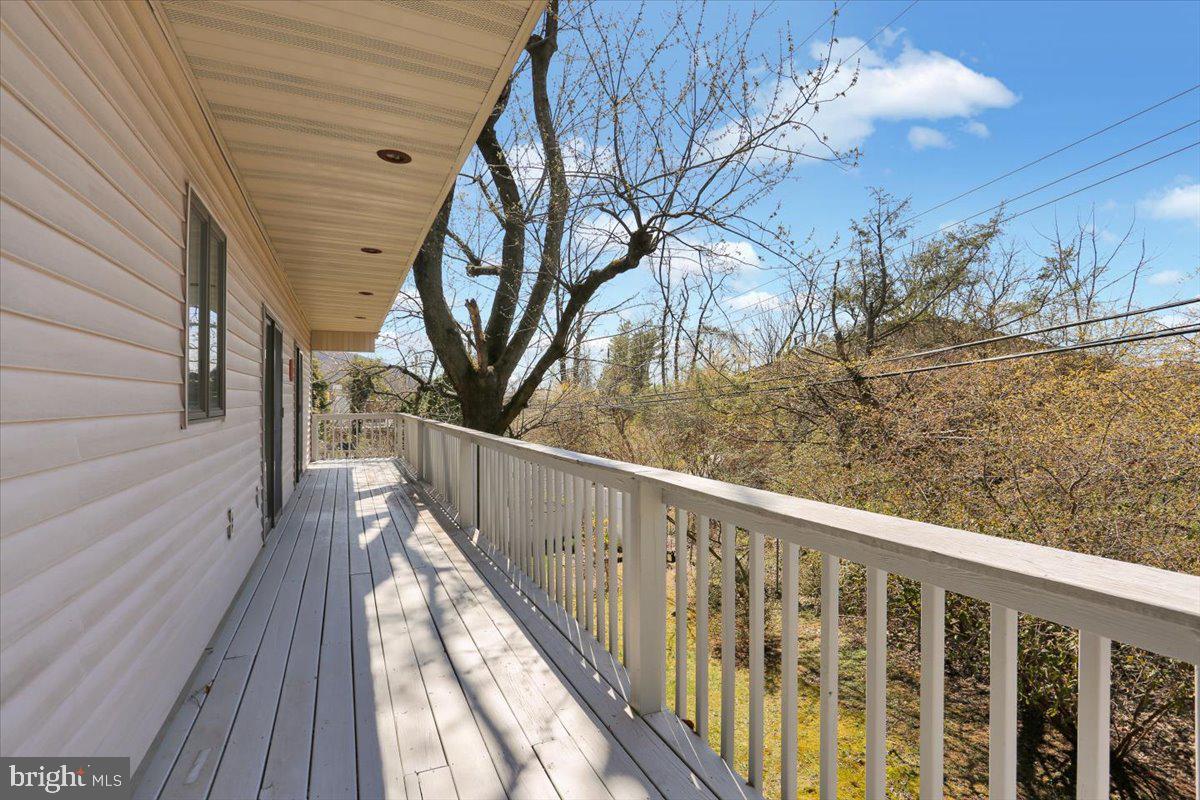 COLLEGE HILL - Residential