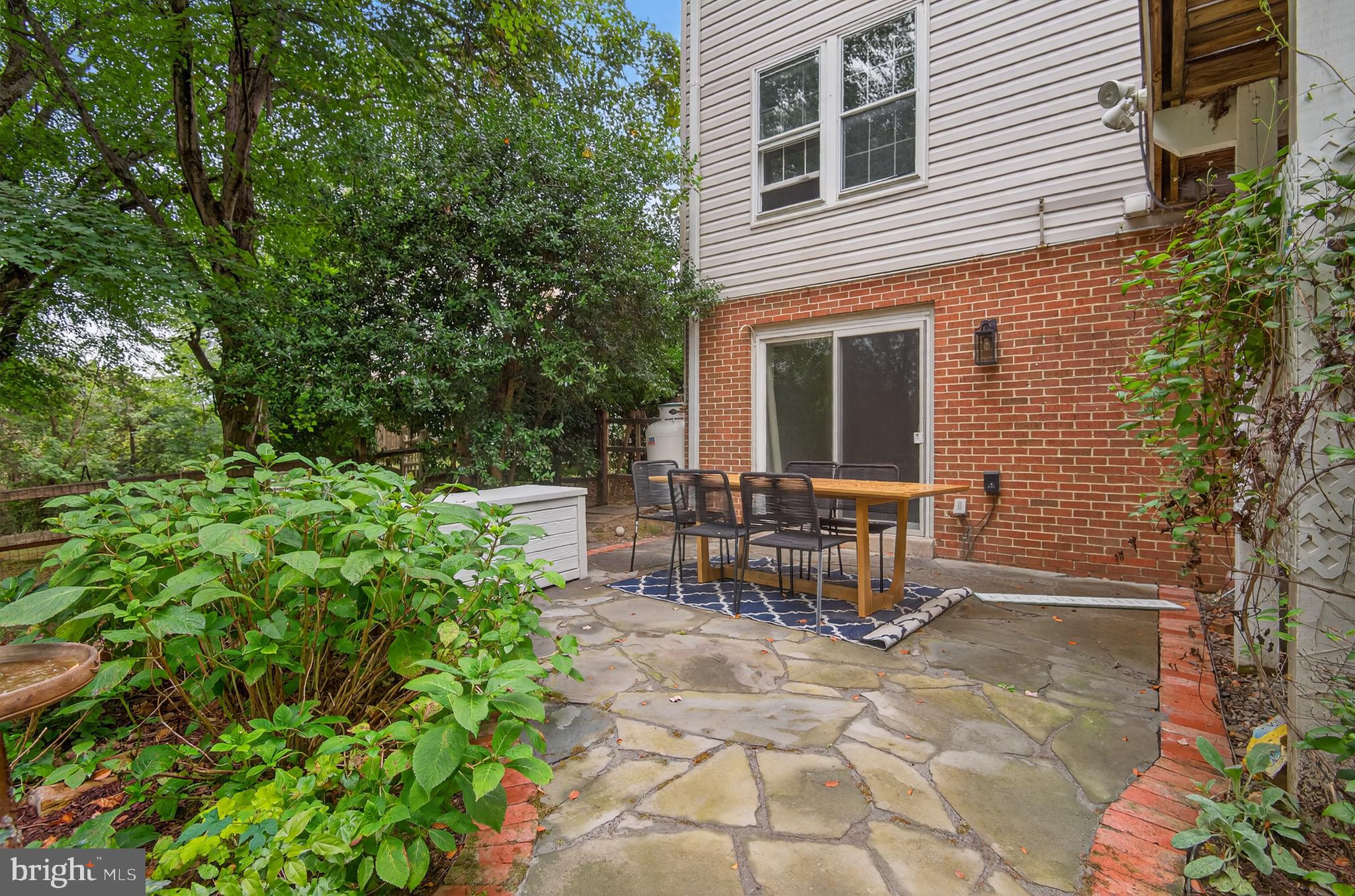 WESTLEIGH - Residential