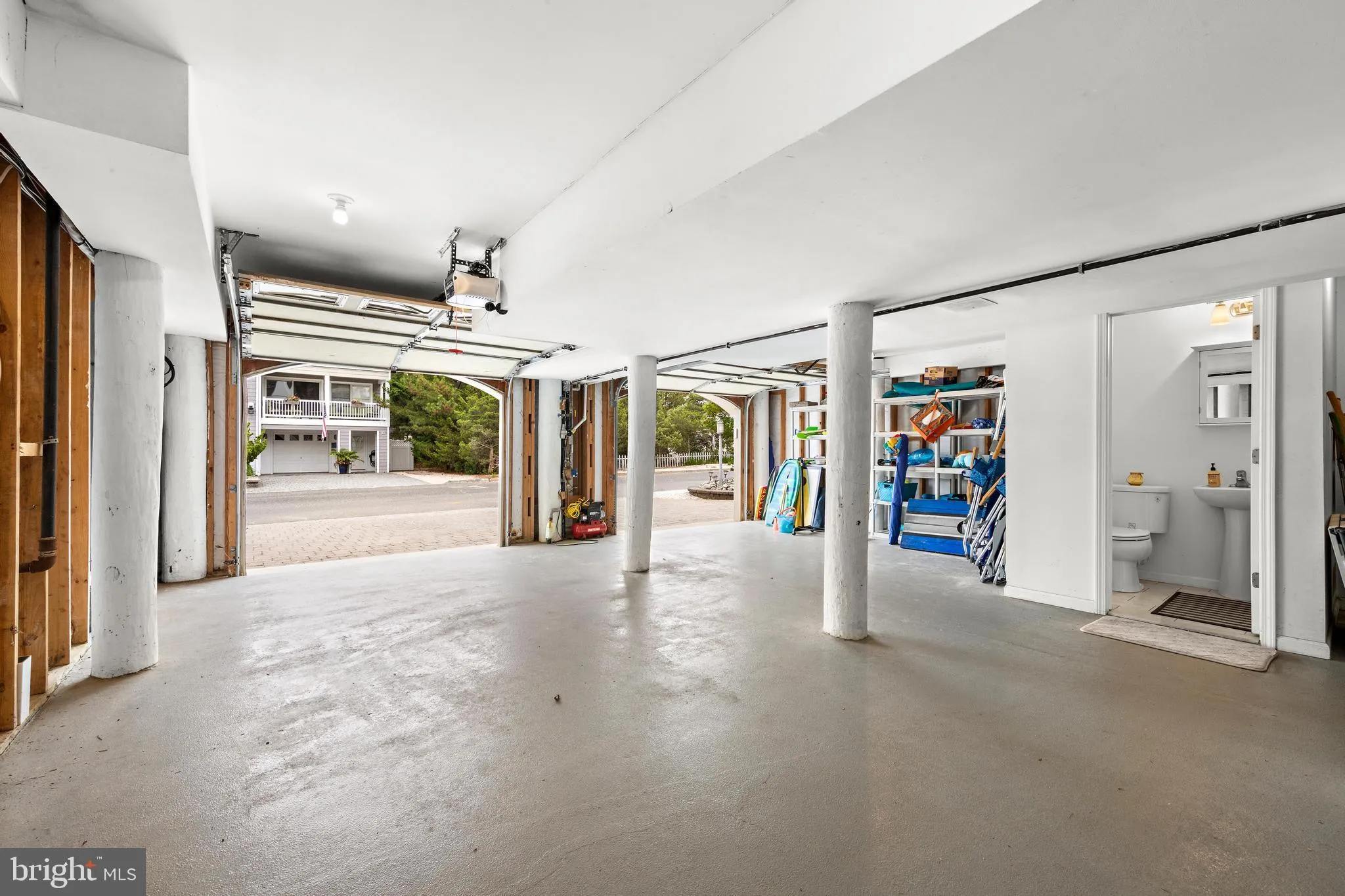 Long Beach Township, New Jersey 08008, United States, 4 Bedrooms Bedrooms, ,4 BathroomsBathrooms,Residential,Pending,41696