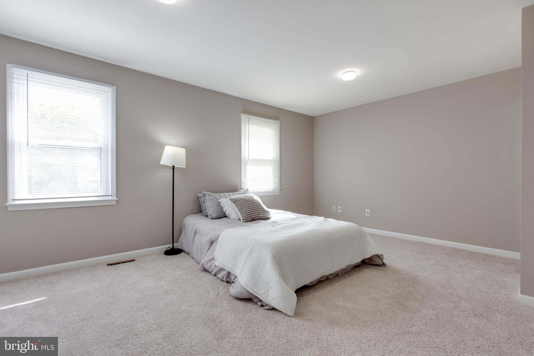 GOVERNORS LANDING - Residential