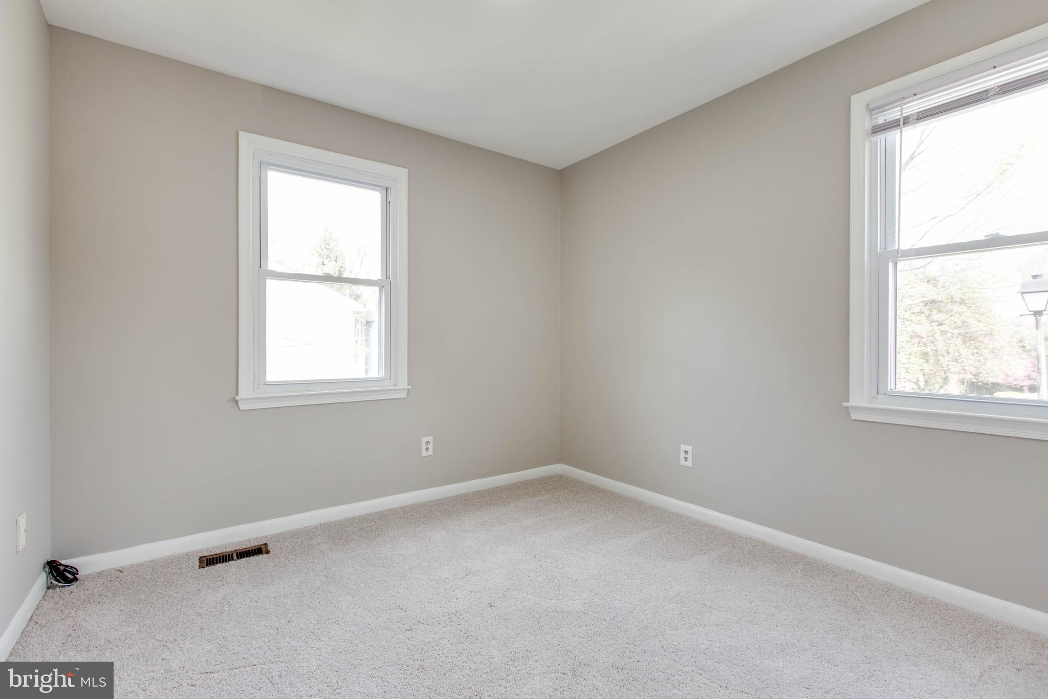 GOVERNORS LANDING - Residential