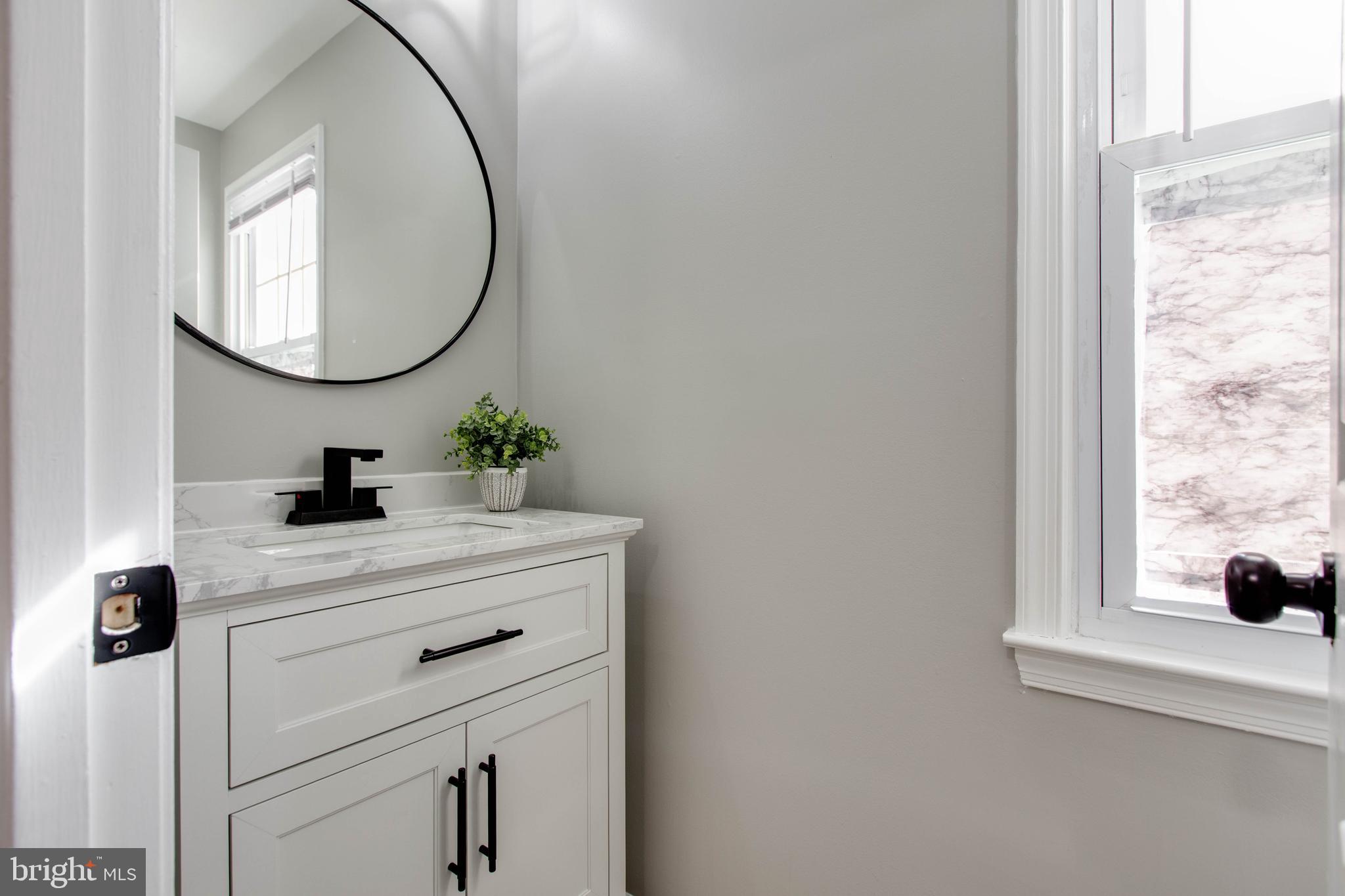 GOVERNORS LANDING - Residential