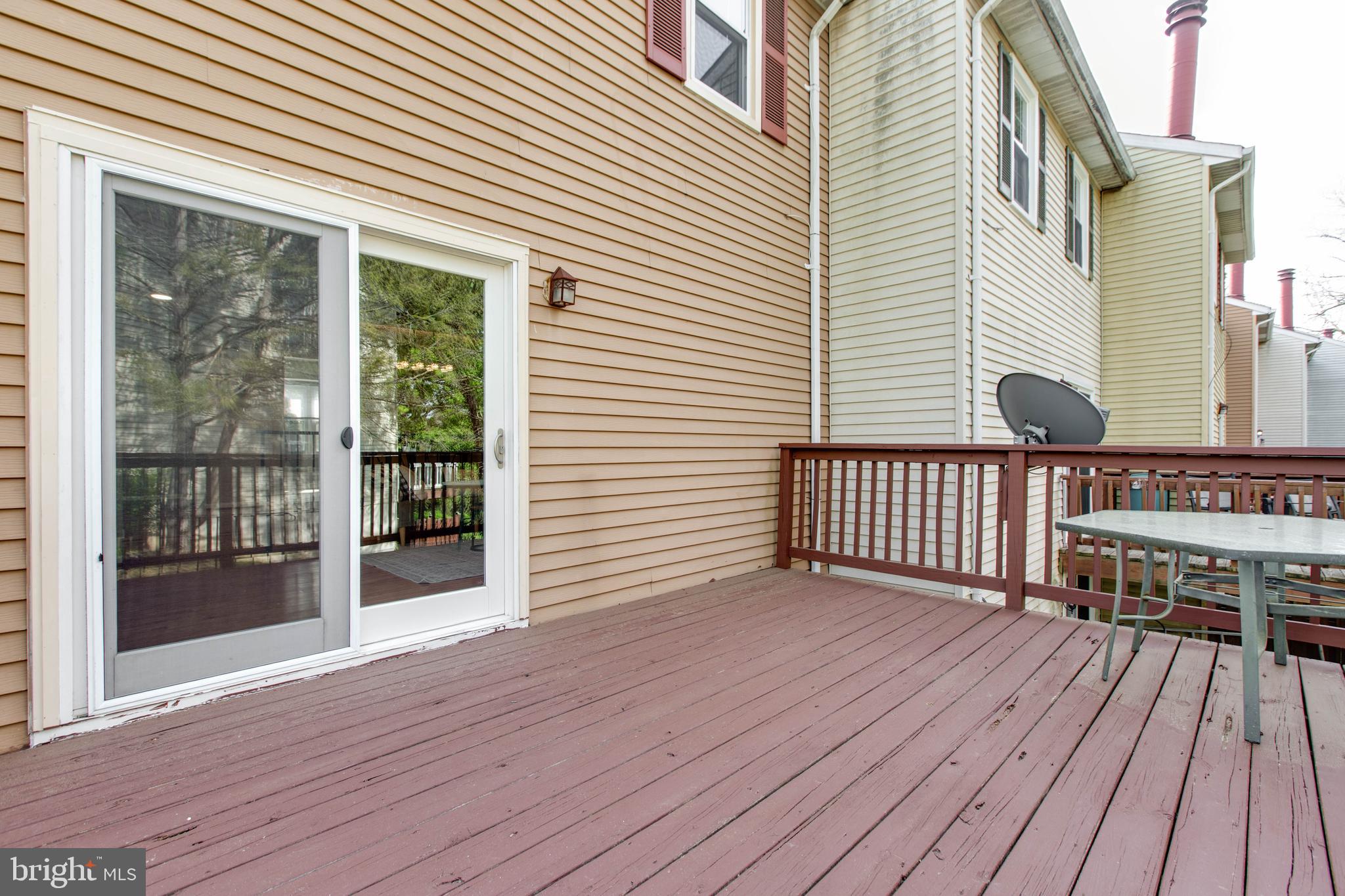 GOVERNORS LANDING - Residential