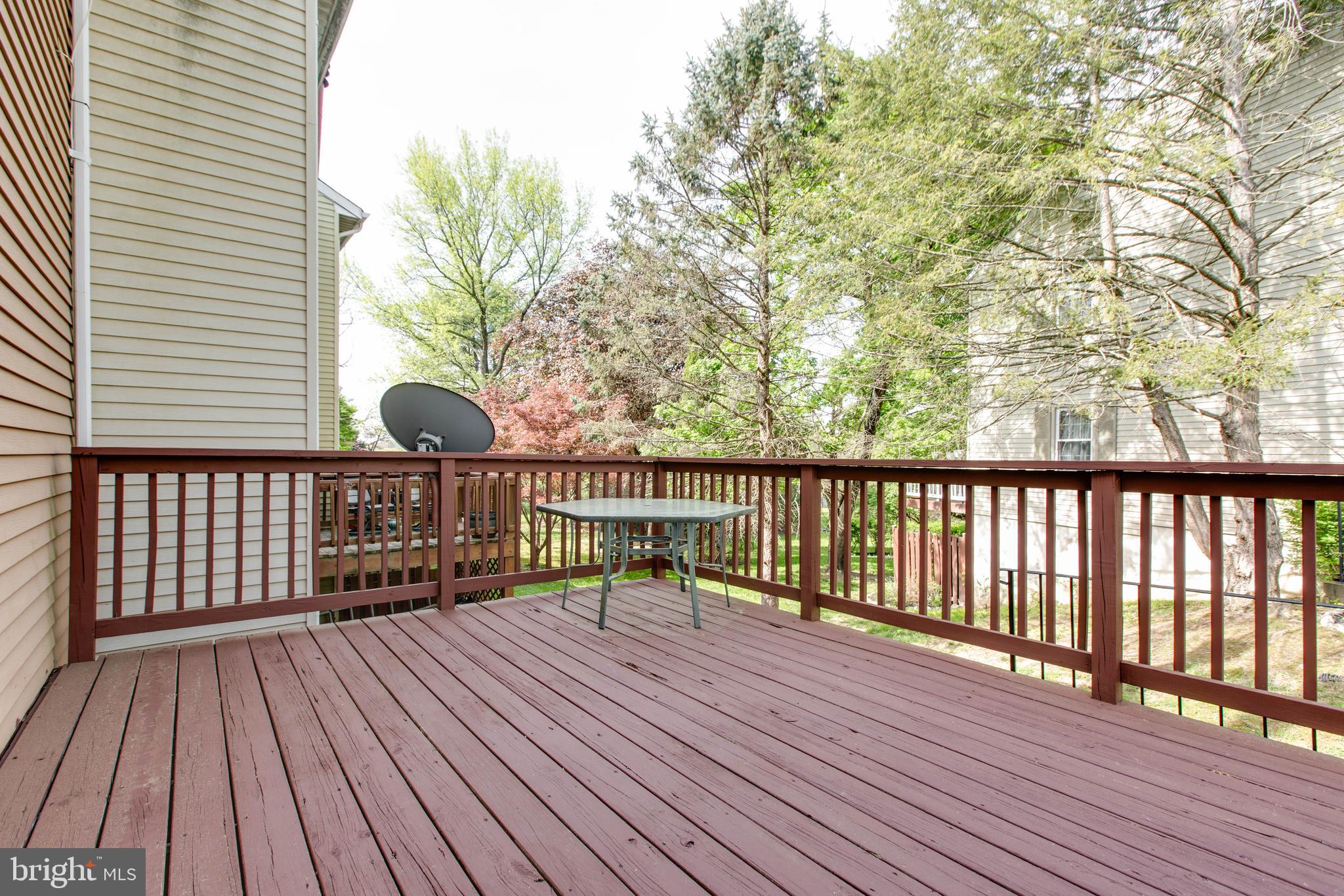 GOVERNORS LANDING - Residential