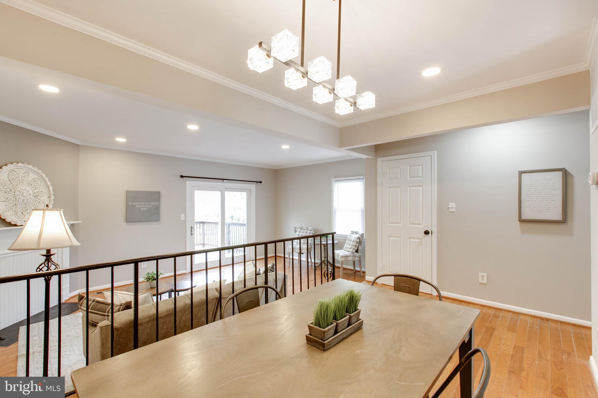 GOVERNORS LANDING - Residential