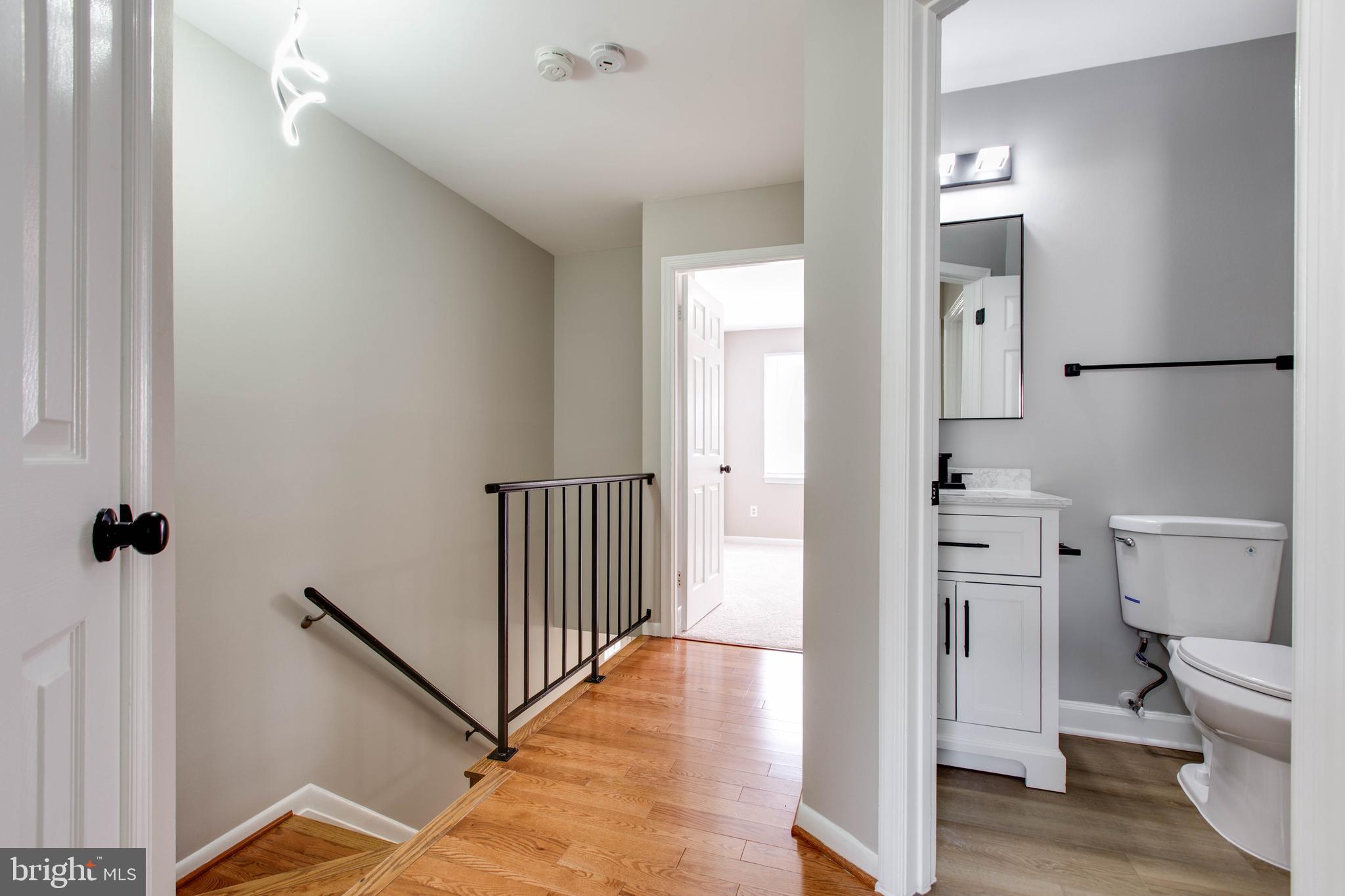 GOVERNORS LANDING - Residential