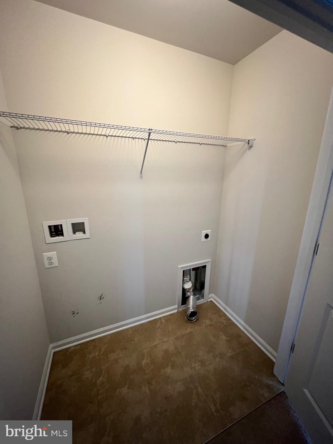 12115 BOWLING FARM COURT