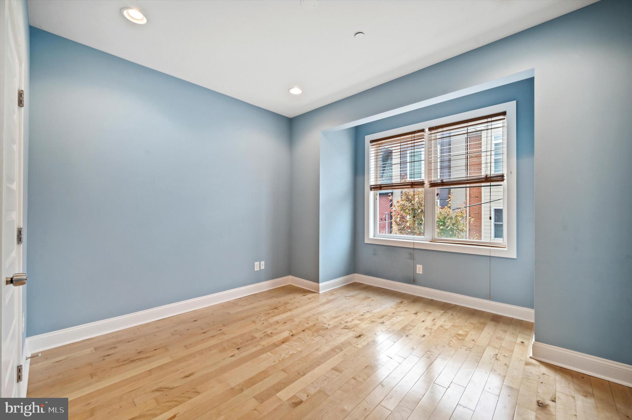 POINT BREEZE - Residential Lease