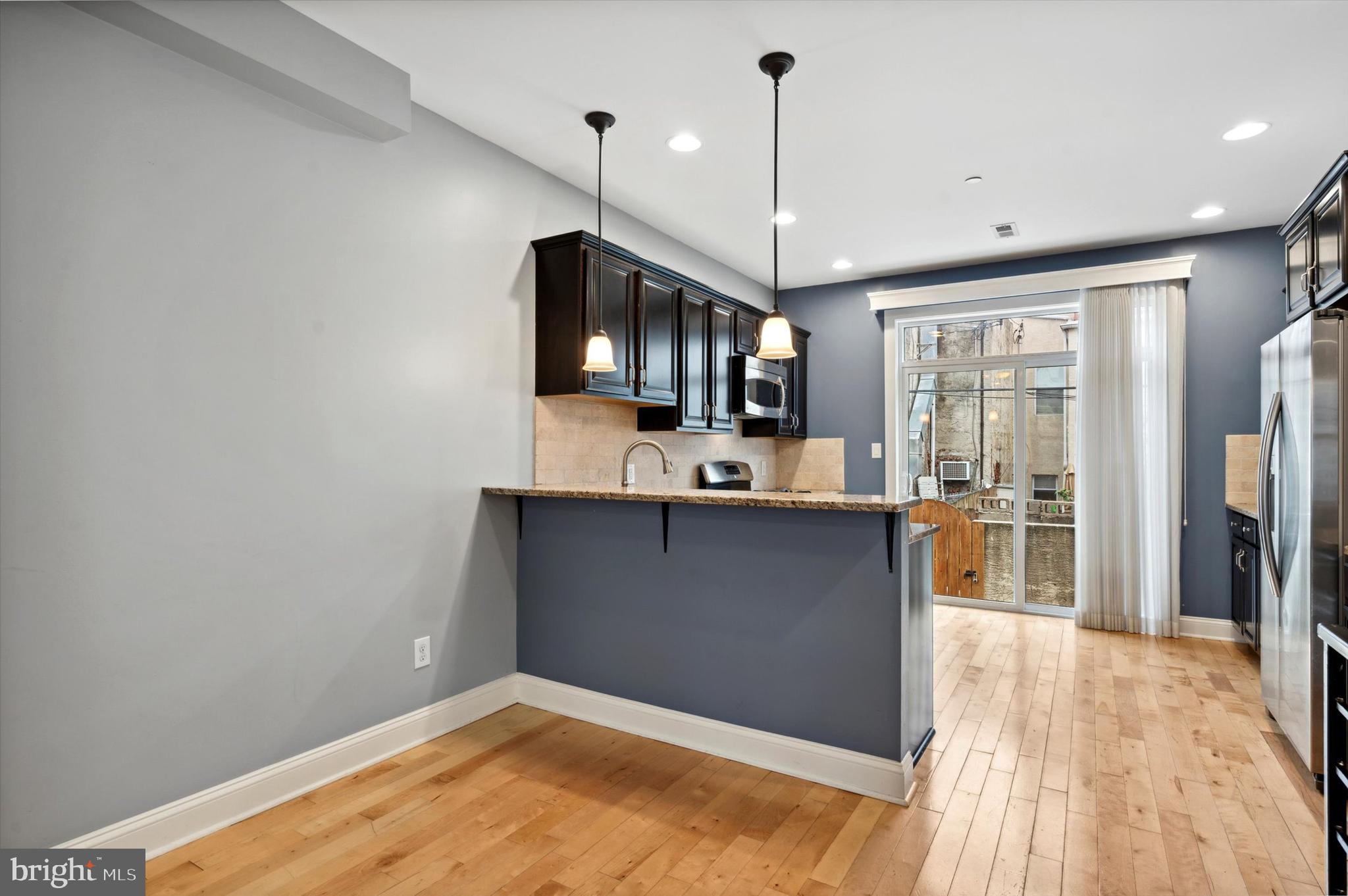 POINT BREEZE - Residential Lease