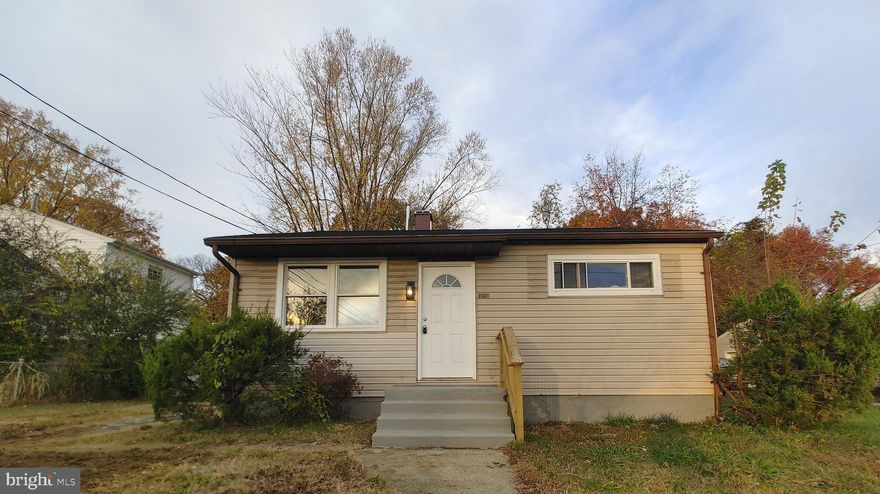 Make an offer!! Nestled in the charming Forest Villa neighborhood, this delightful ranch-style home offers a perfect blend of comfort and functionality. With 1,008 square feet of renovated and well-designed living space, this residence features three inviting bedrooms with new carpet flooring and an updated full bathroom with tub shower, ideal for both relaxation and everyday living. Step inside to discover an open floor plan that seamlessly connects the living and dining areas, creating a warm atmosphere for gatherings. The country-style kitchen, complete with new stainless-steel appliances, upgraded quartz countertops, white shaker soft-close cabinetry and ample table space, invites culinary creativity and casual dining. Built-ins add character and practicality, while the cozy carpet and new luxury vinyl plank flooring enhances the home's inviting ambiance. Outside, the property boasts a lovely front yard and a spacious rear yard, perfect for outdoor activities or serene moments in nature. Enjoy leisurely afternoons on the side porch, where you can unwind and soak in the neighborhood's tranquility. Sidewalks throughout the area encourage leisurely strolls and community engagement. This residence is not just a house; it's a place to create lasting memories. Experience the warmth and comfort of home in this inviting Forest Villa gem.