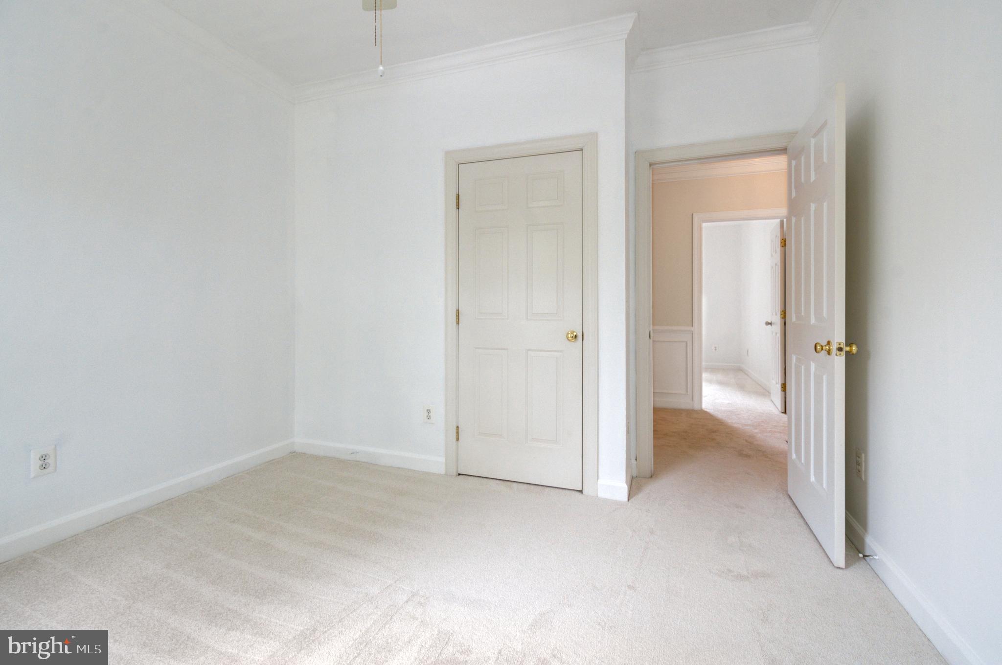 MEADOWBROOK WOODS - Residential