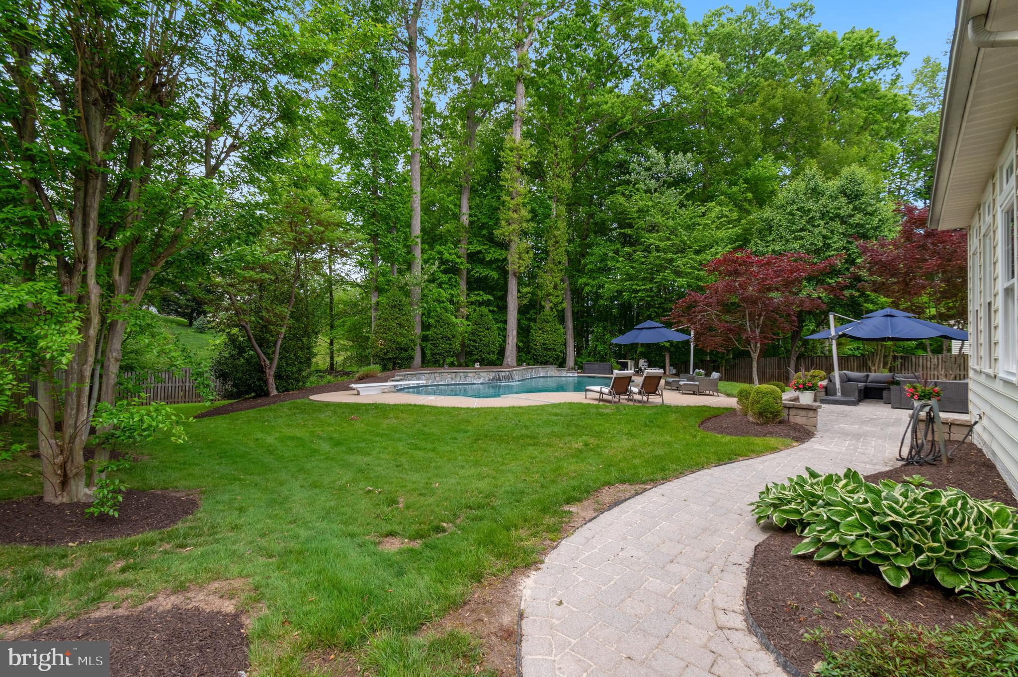 MEADOWBROOK WOODS - Residential