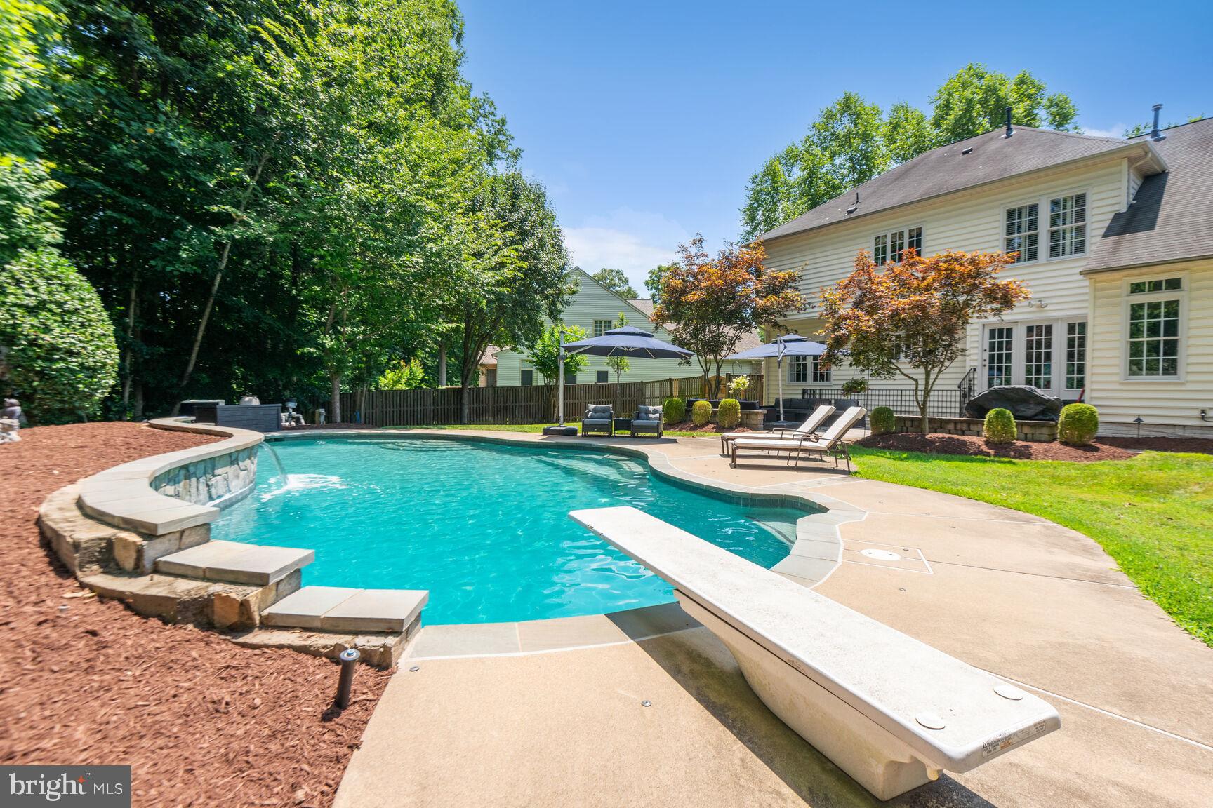 MEADOWBROOK WOODS - Residential