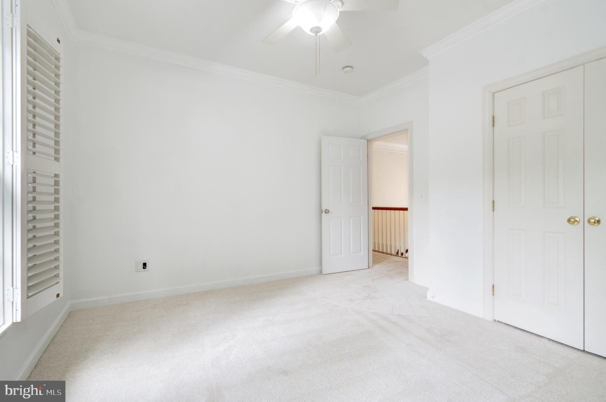 MEADOWBROOK WOODS - Residential