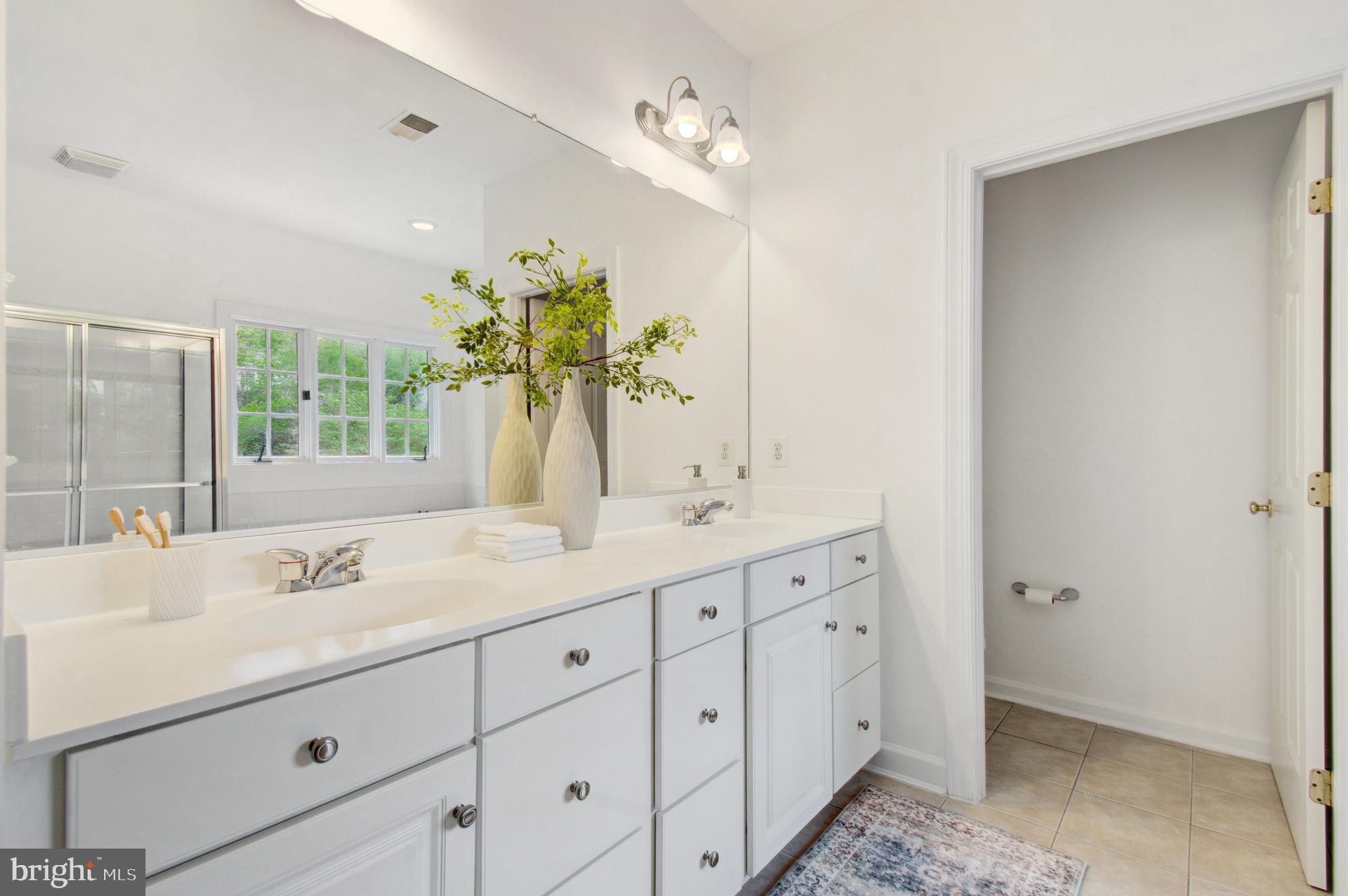 MEADOWBROOK WOODS - Residential