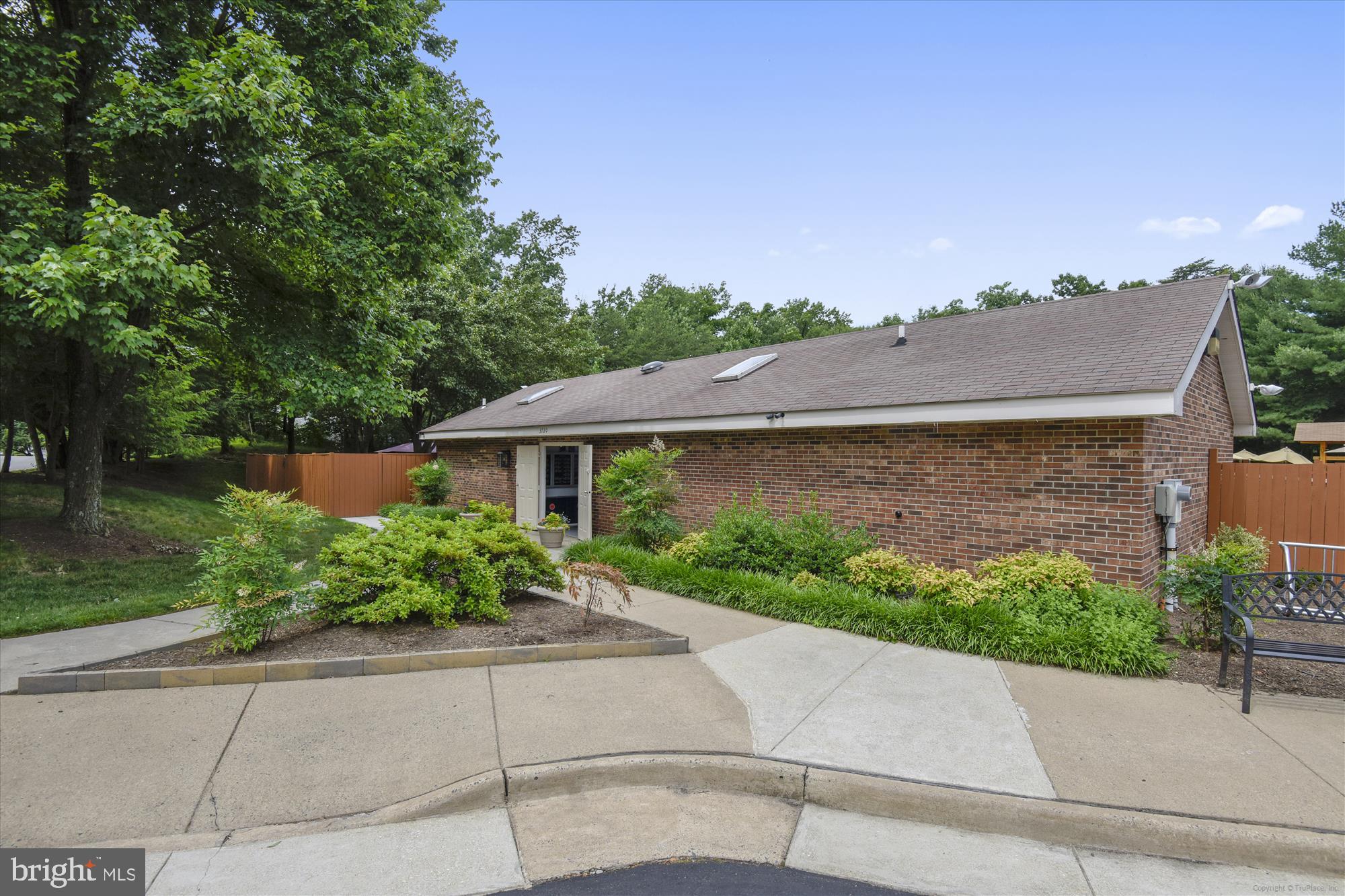 FAIR OAKS ESTATES - Residential