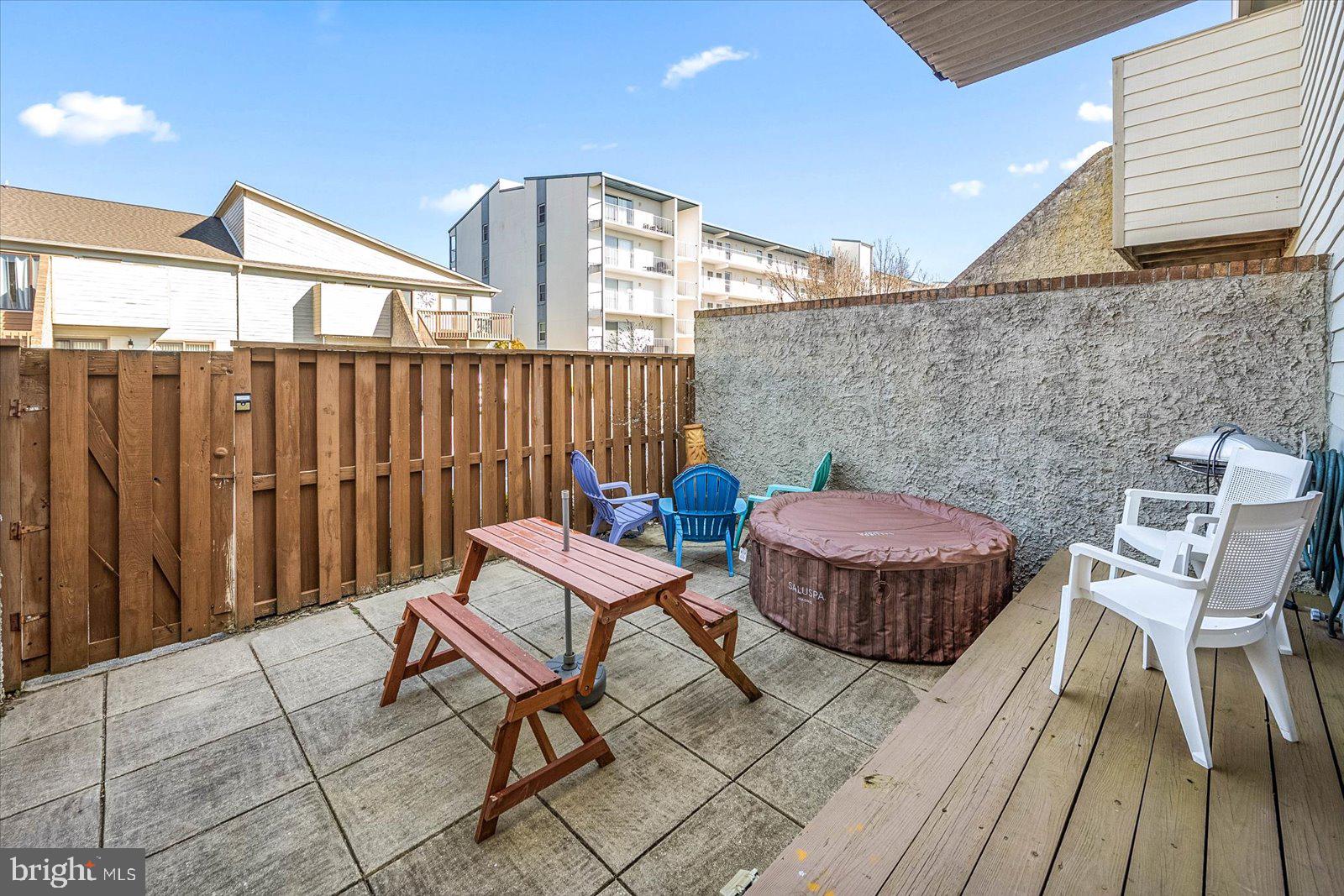 CLUB OCEAN VILLAS I - Residential